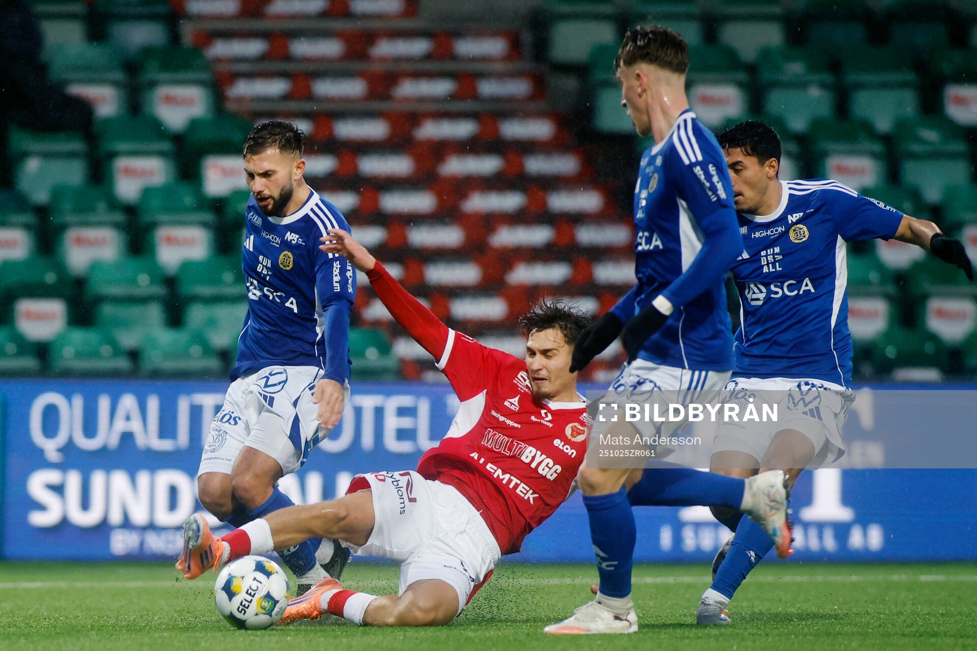 Kalmars Camil Jebara och GIF Sundsvalls Amaro Bahtijar