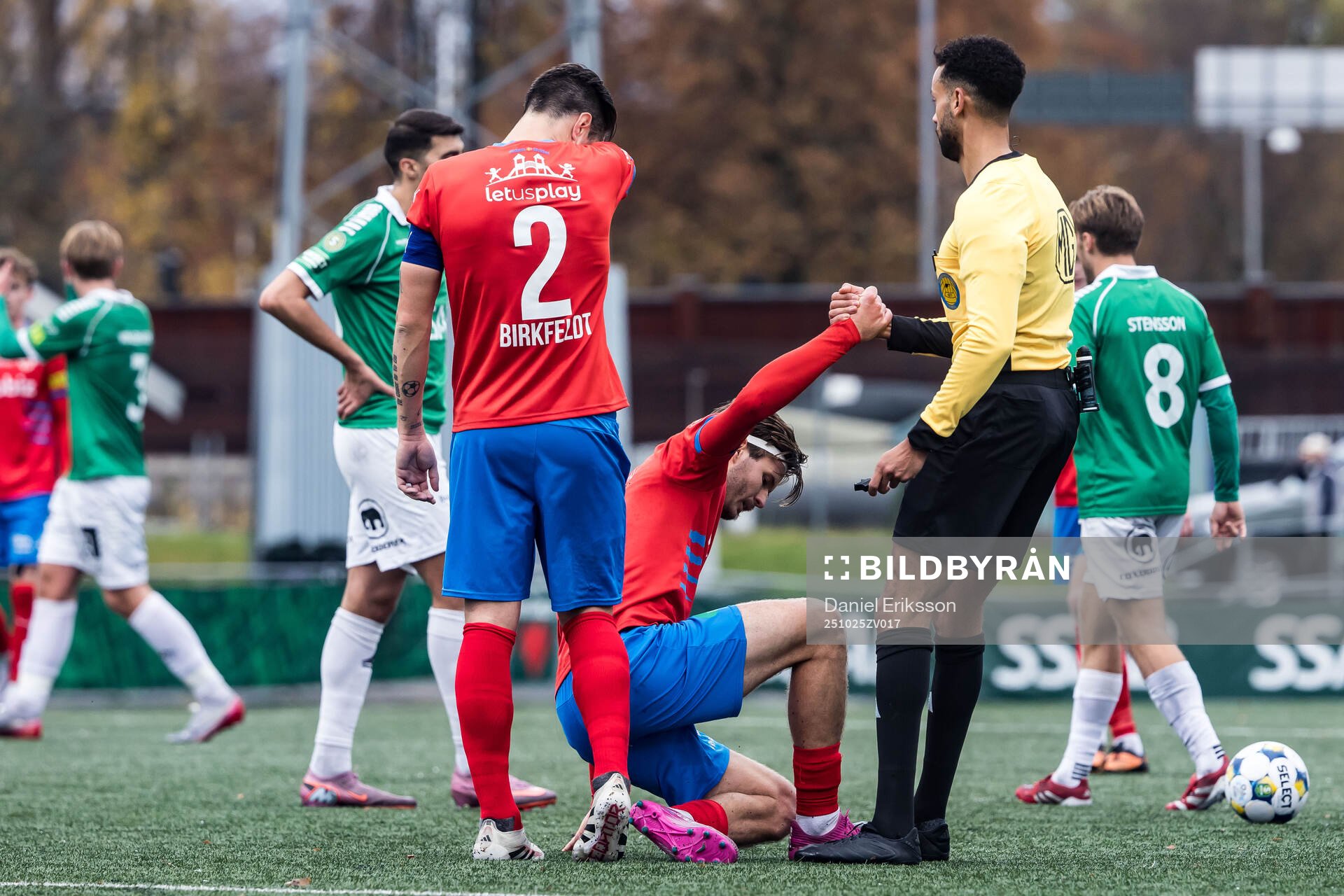 Helsingborgs Wilhelm Loeper och Domare Farouk Nehdi