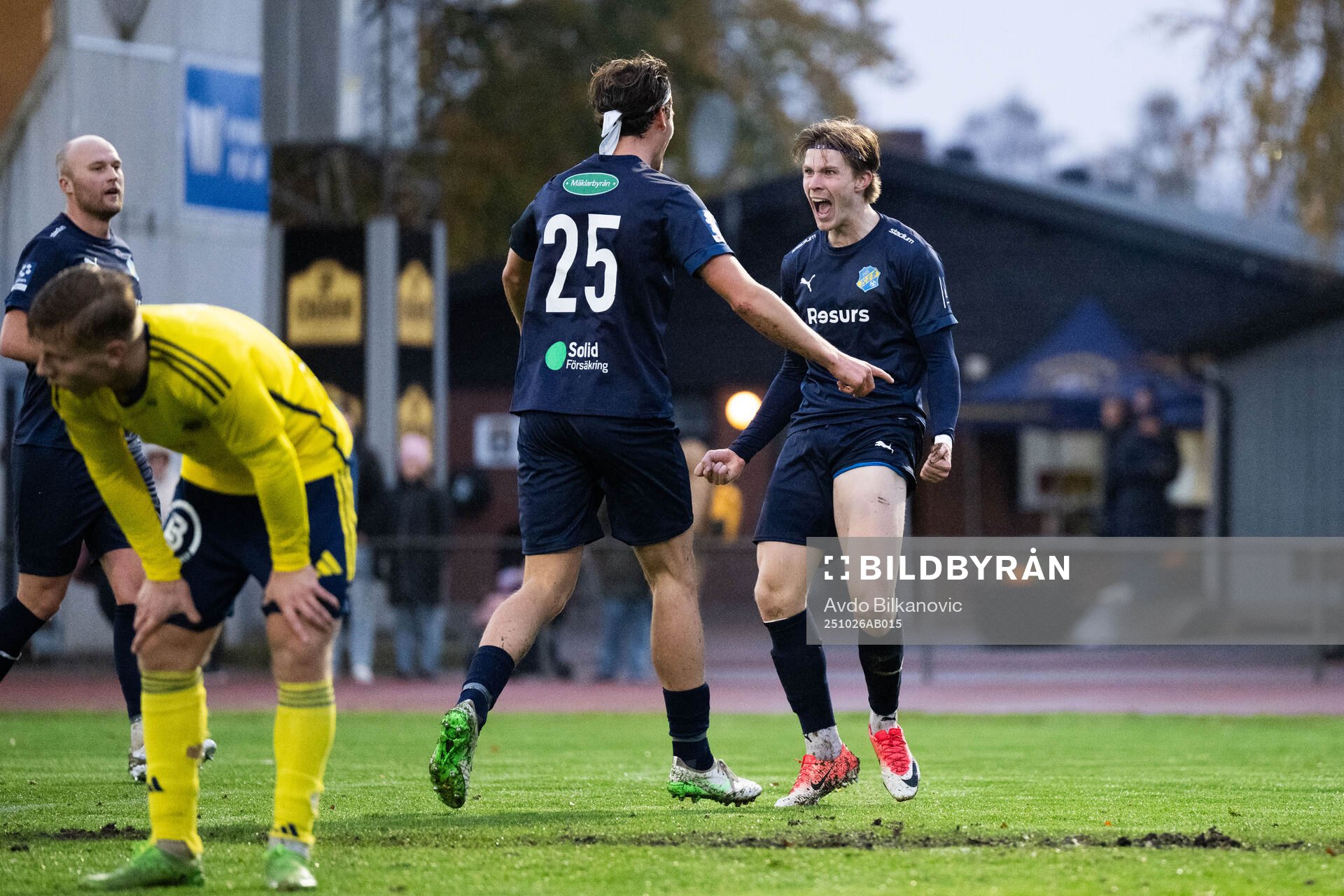 Eskilsminnes Hampus Stoltz jublar