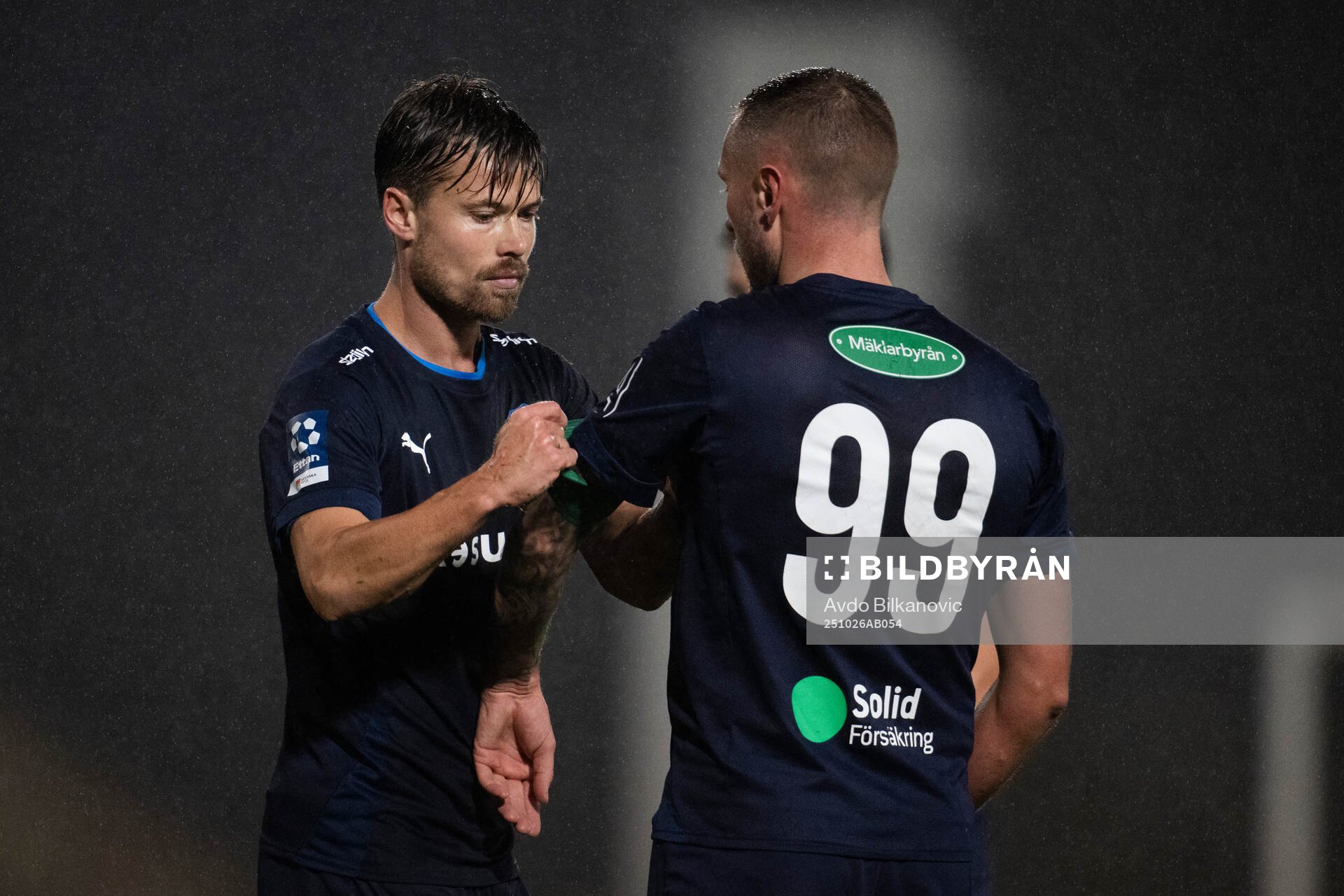 Eskilsminnes Lucas Ohlander lämnar över kaptensbindel