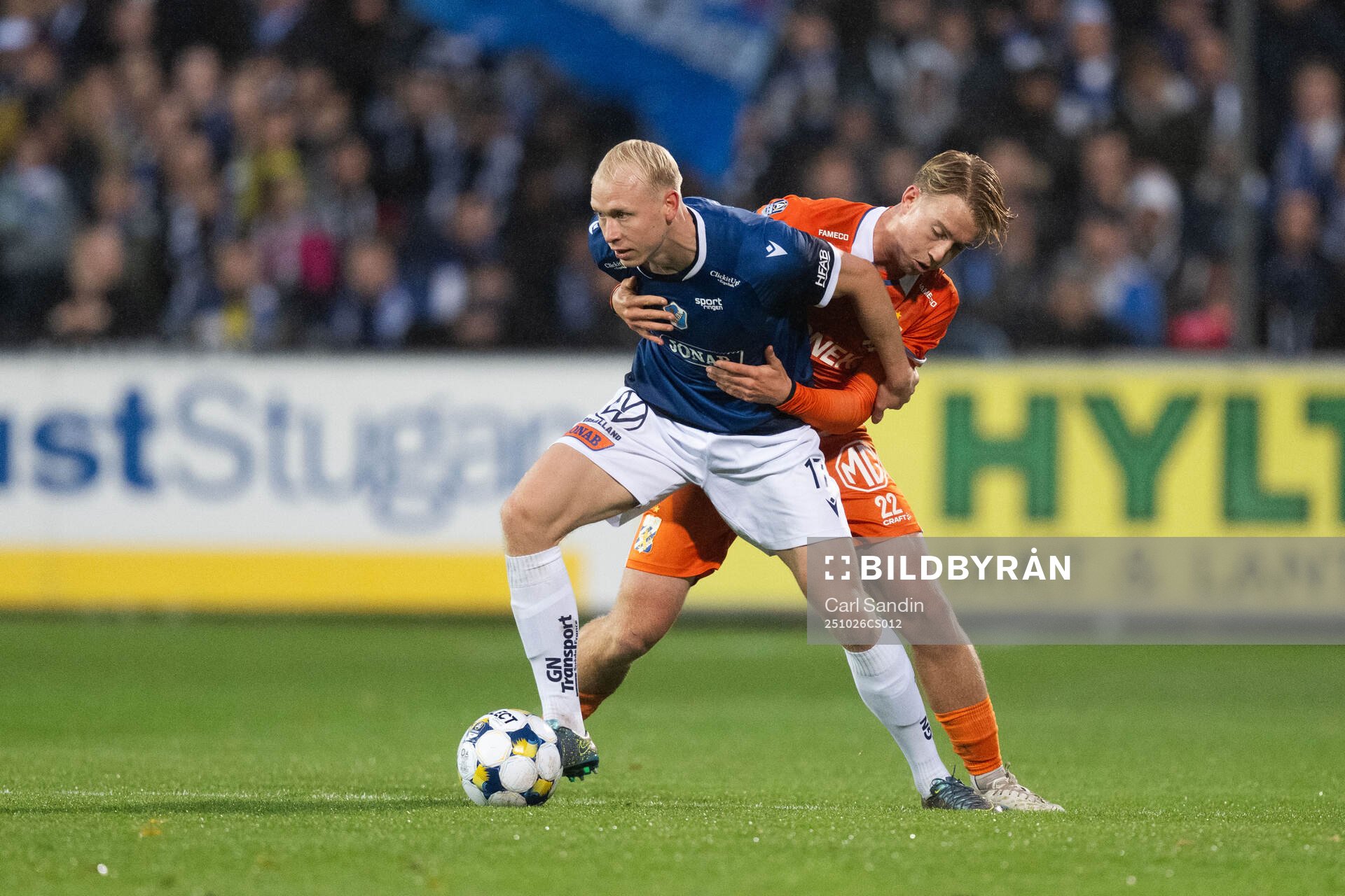 Halmstads André Boman och IFK Göteborgs Noah Tolf