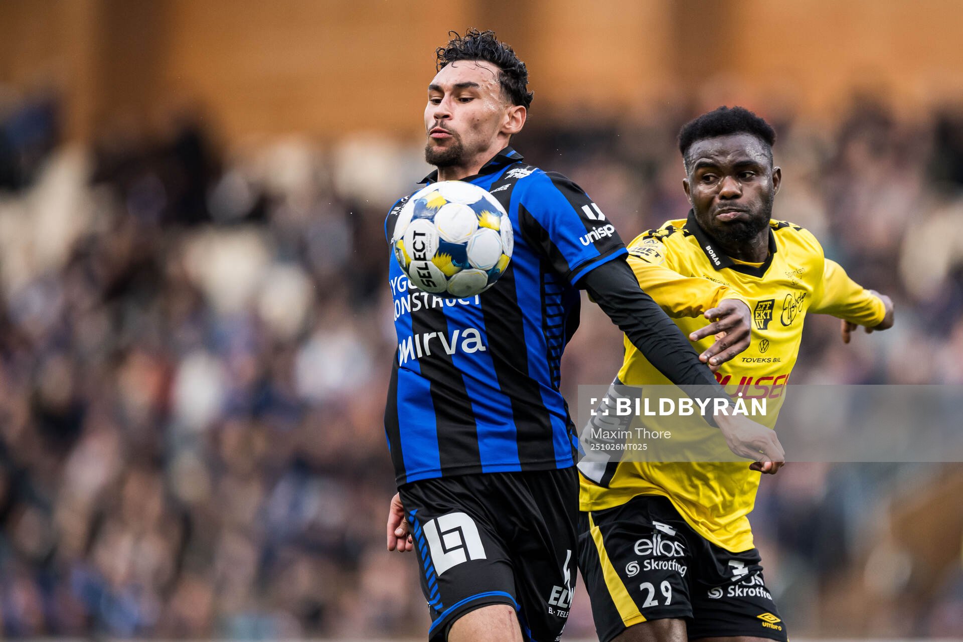 Sirius Joakim Persson och Elfsborgs Ibrahim Buhari