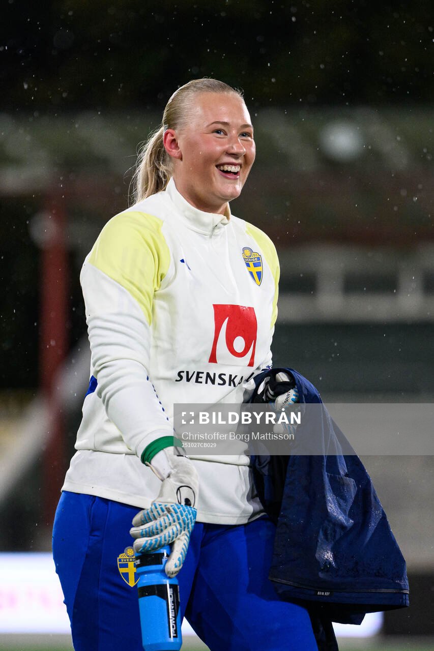 Goalkeeper Tilda Torstensson of Sweden