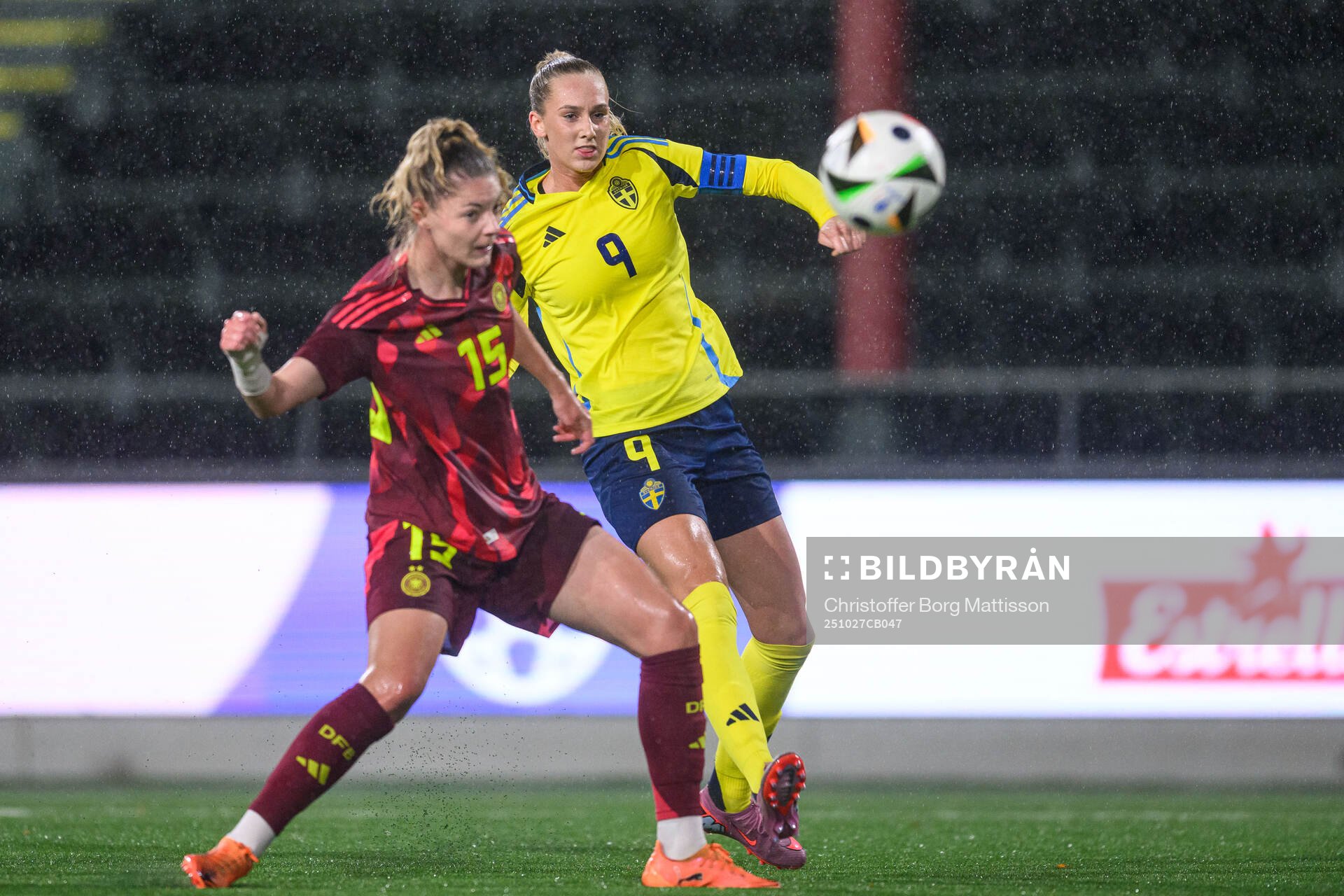 Julia Landenberger of Germany and Ellen Wangerheim of Sweden