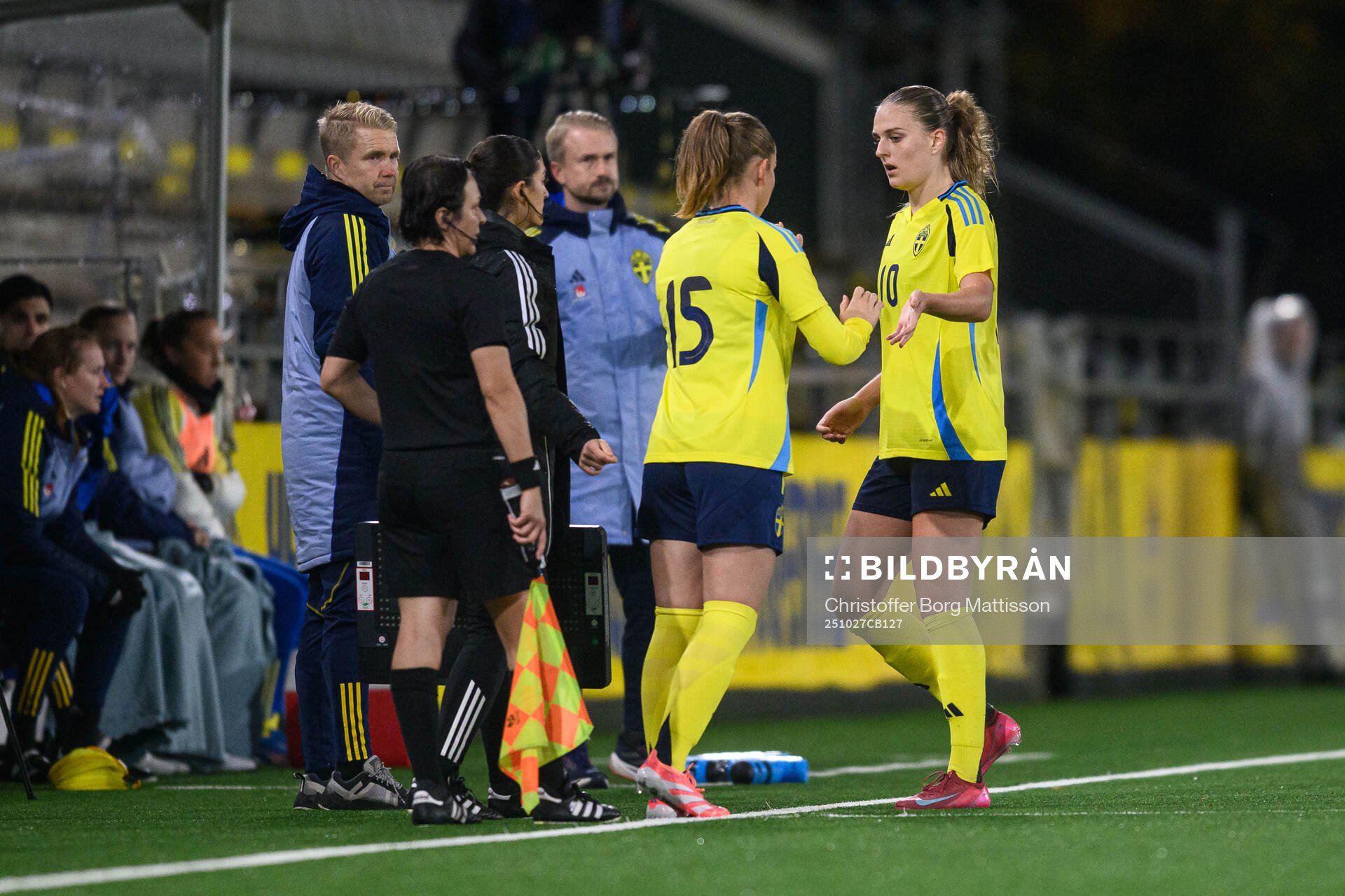 Elsa Pelgander and Lisa Björk of Sweden