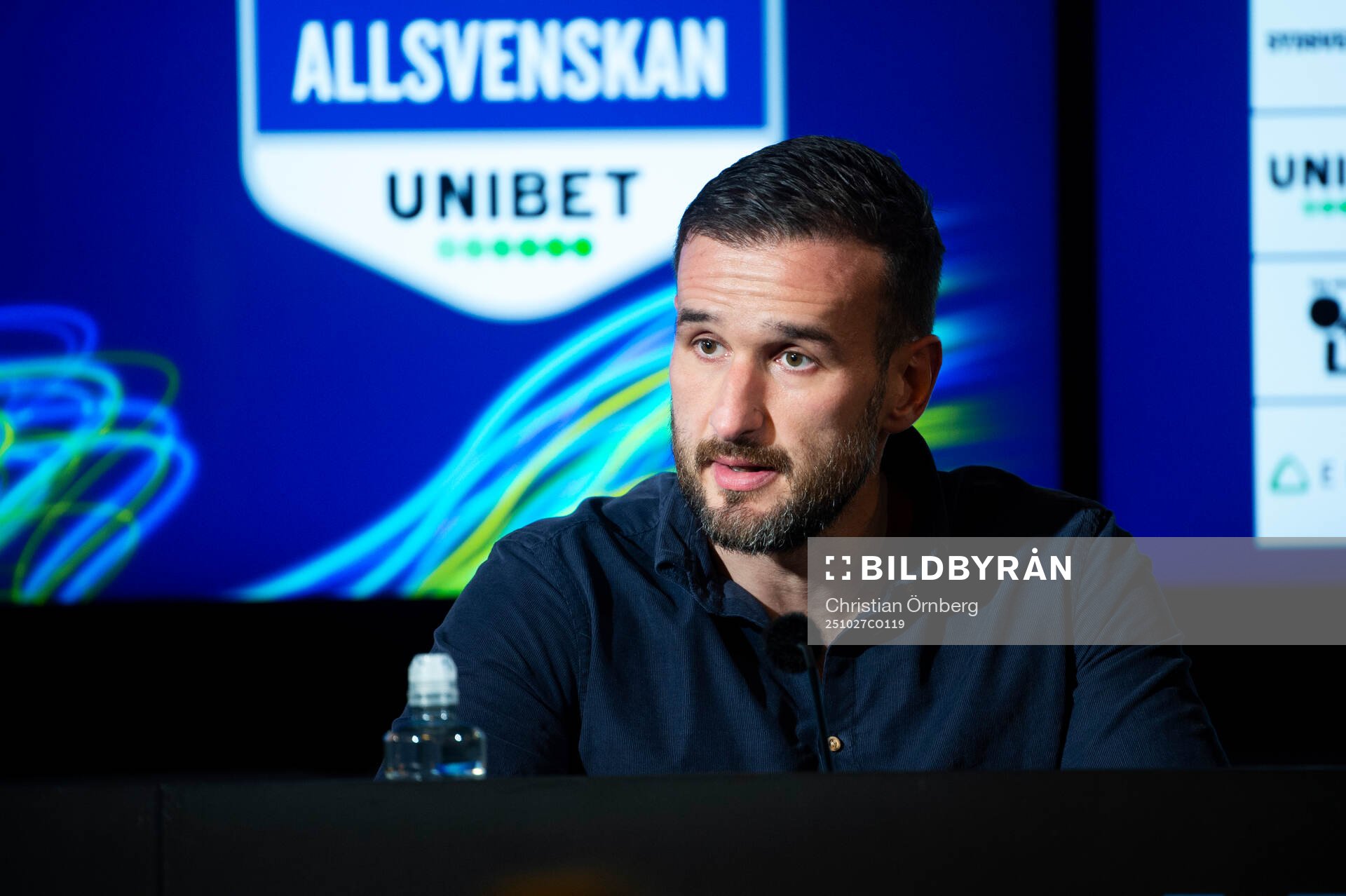 Malmö FFs huvudtränare Anes Mravac på en presskonferens