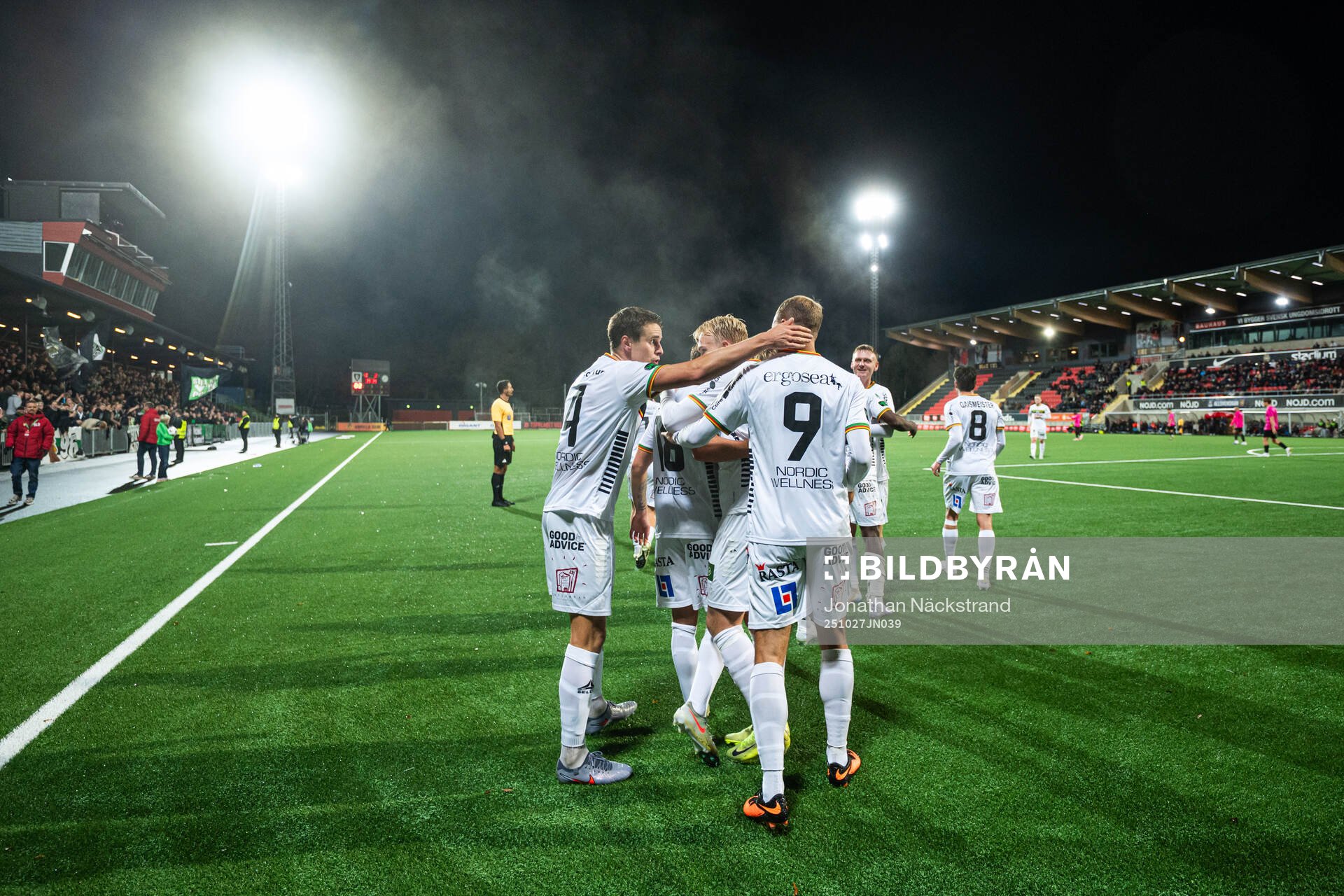 GAIS spelare jublar med Ibrahim Diabate