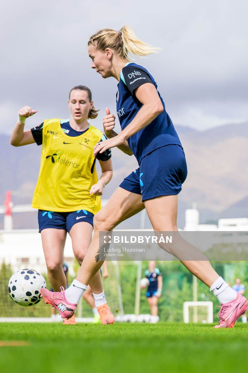 Elisabeth Terland and Ada Hegerberg