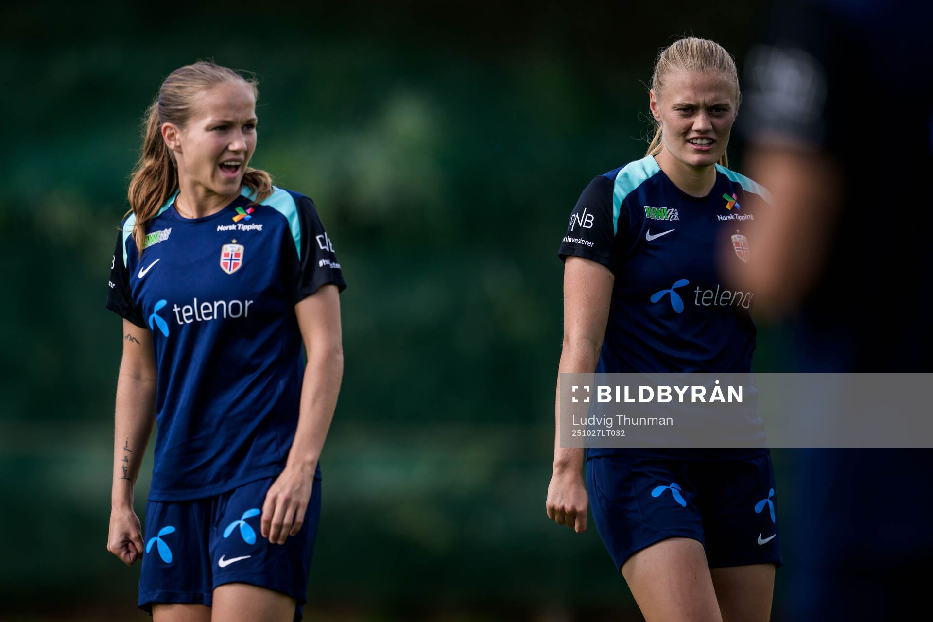 Guro Reiten and Mathilde Harviken