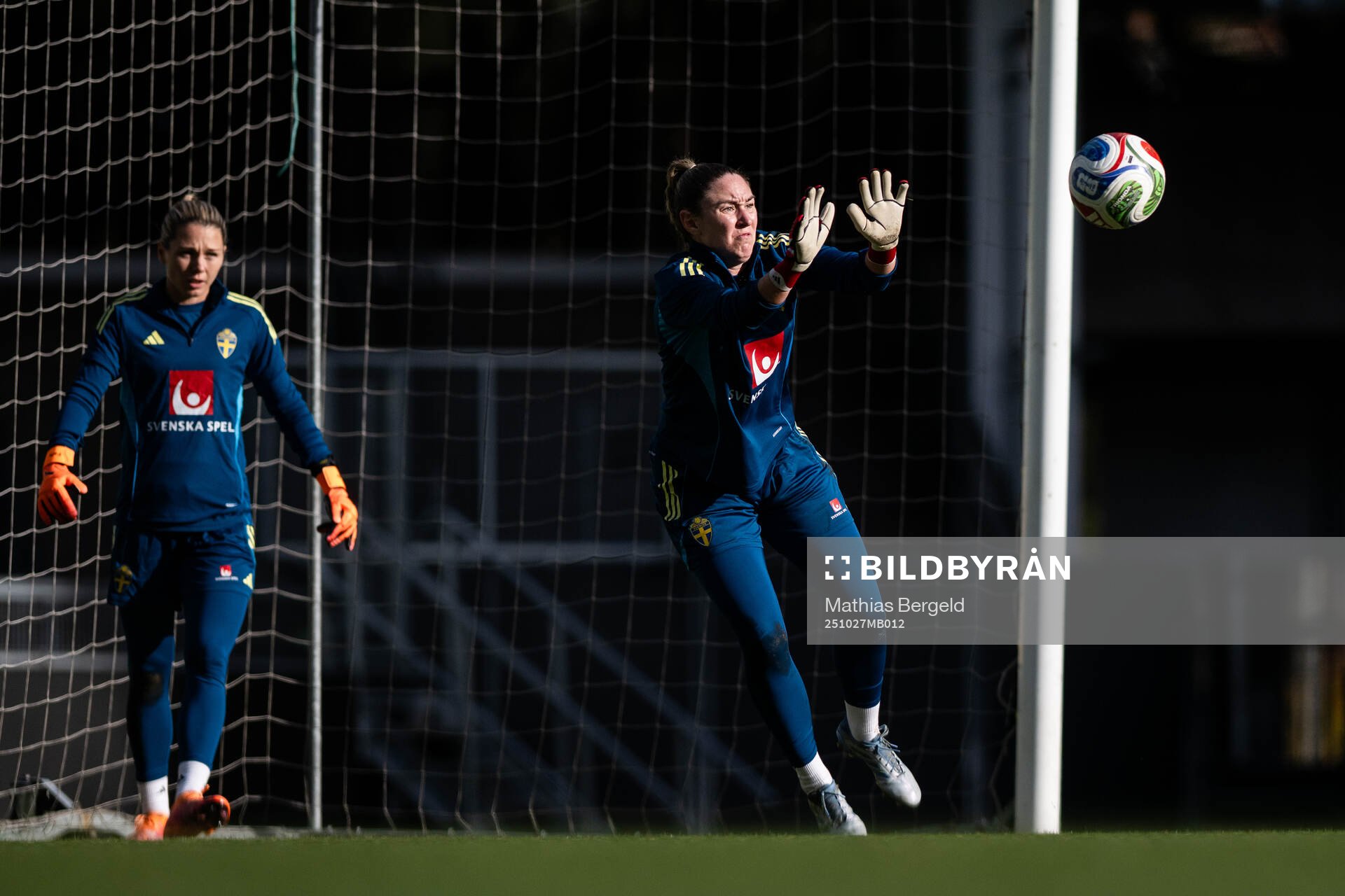 Goalkeeper Jennifer Falk and goalkeeper Moa Öhman of the