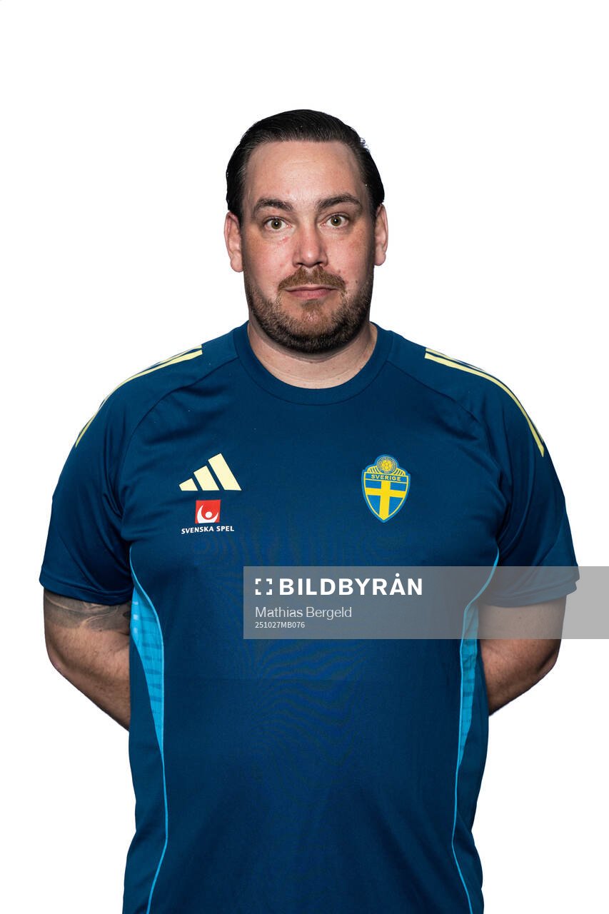Chef Gustaf Sandfridsson of the Swedish women's national