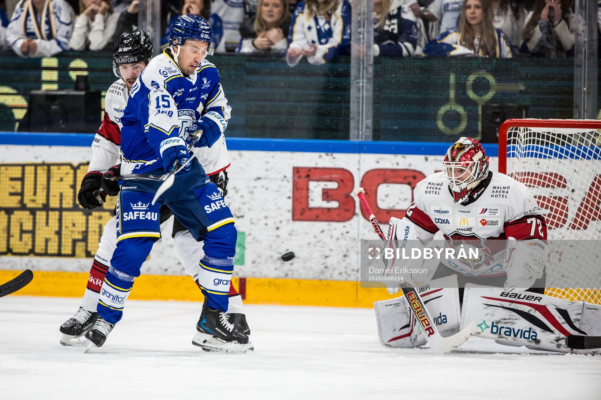 Leksands Max Veronneau och Malmö Redhawks målvakt Daniel