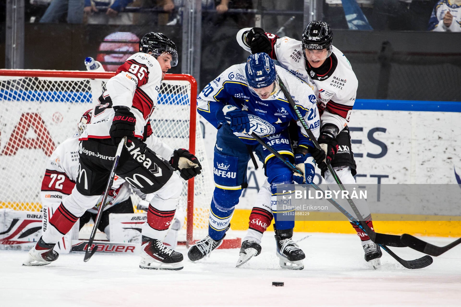 Malmö Redhawks Carl Persson och Leksands Nolan Stevens och