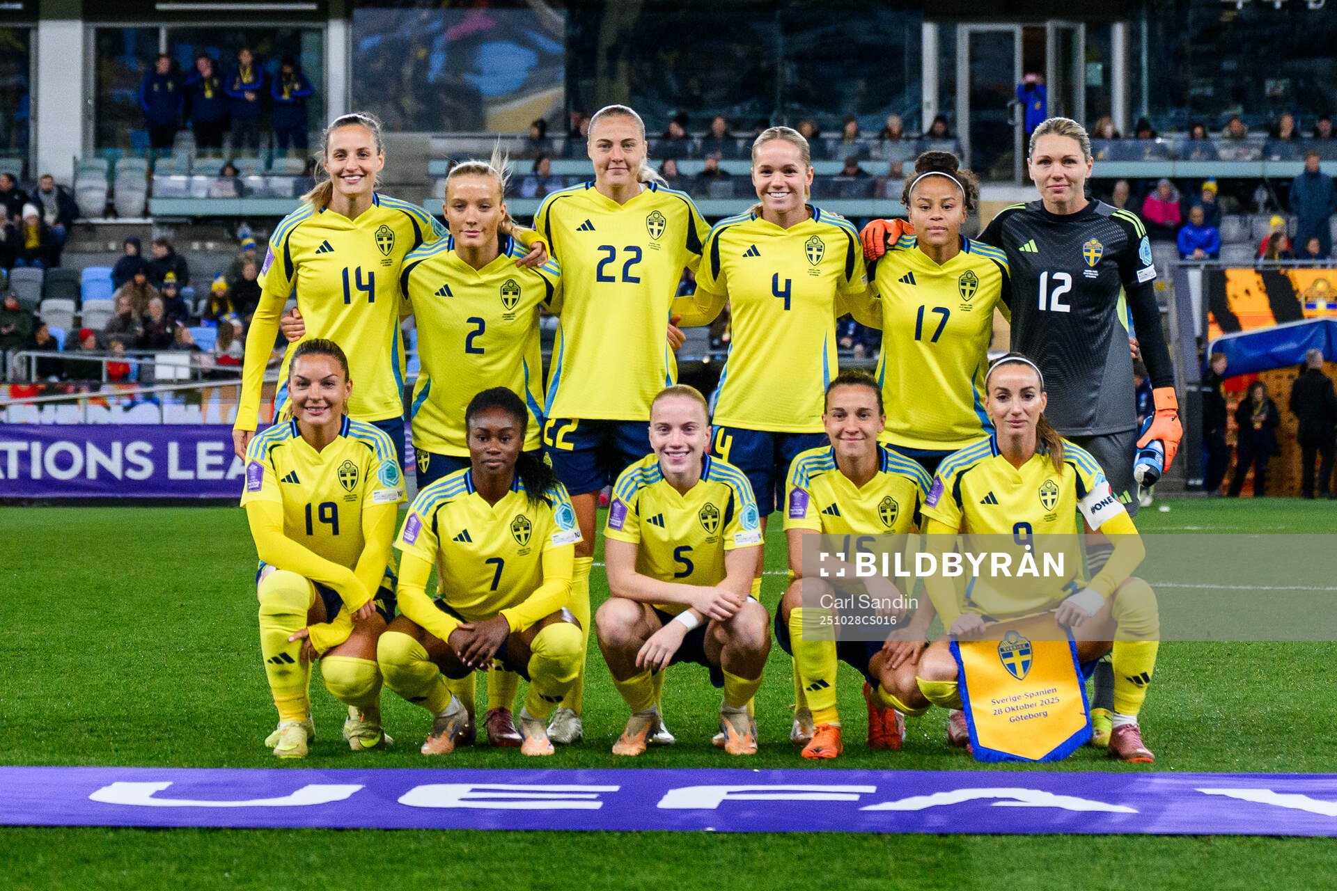 The starting eleven of Sweden pose for a photo
