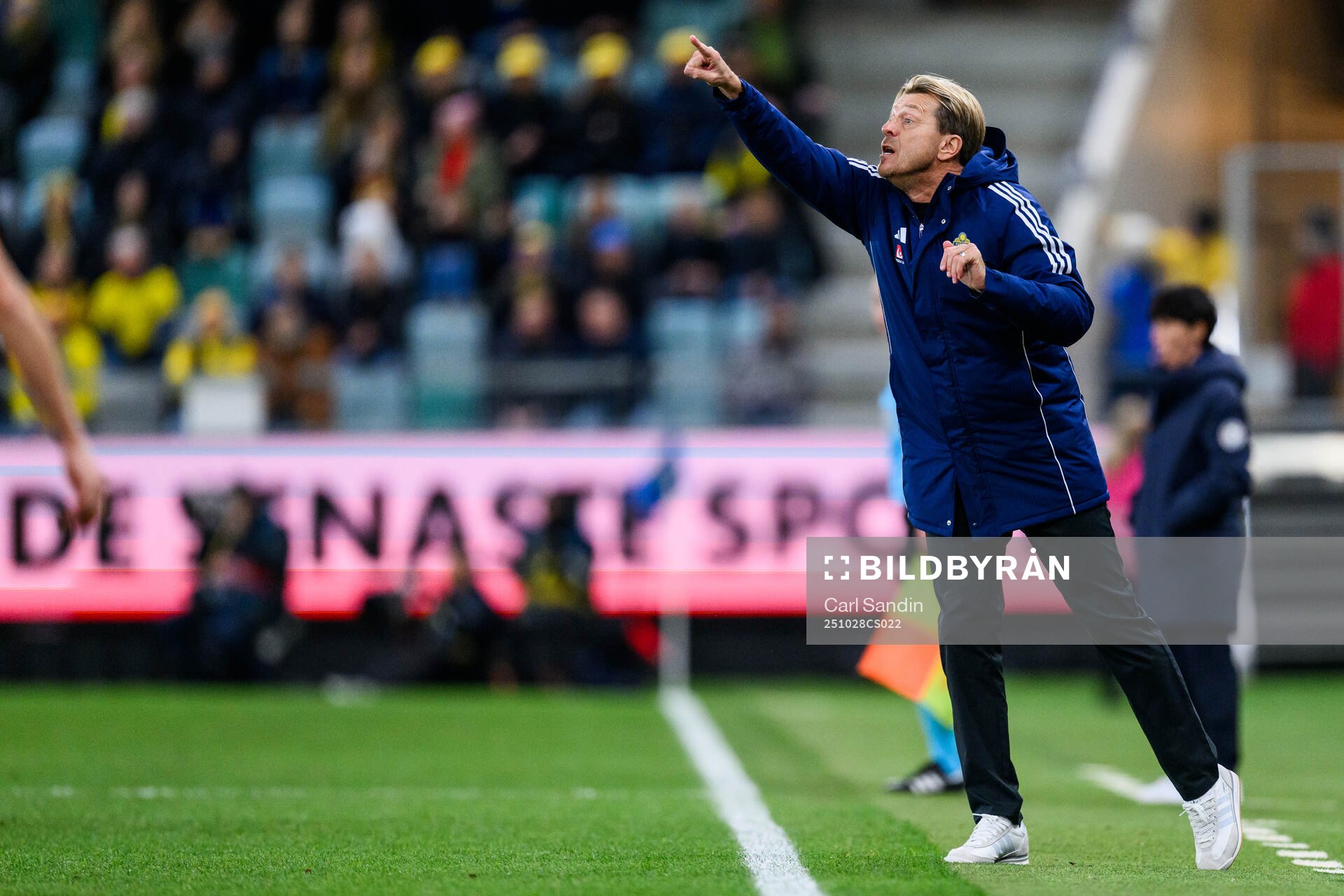 Head coach Tony Gustavsson of Sweden