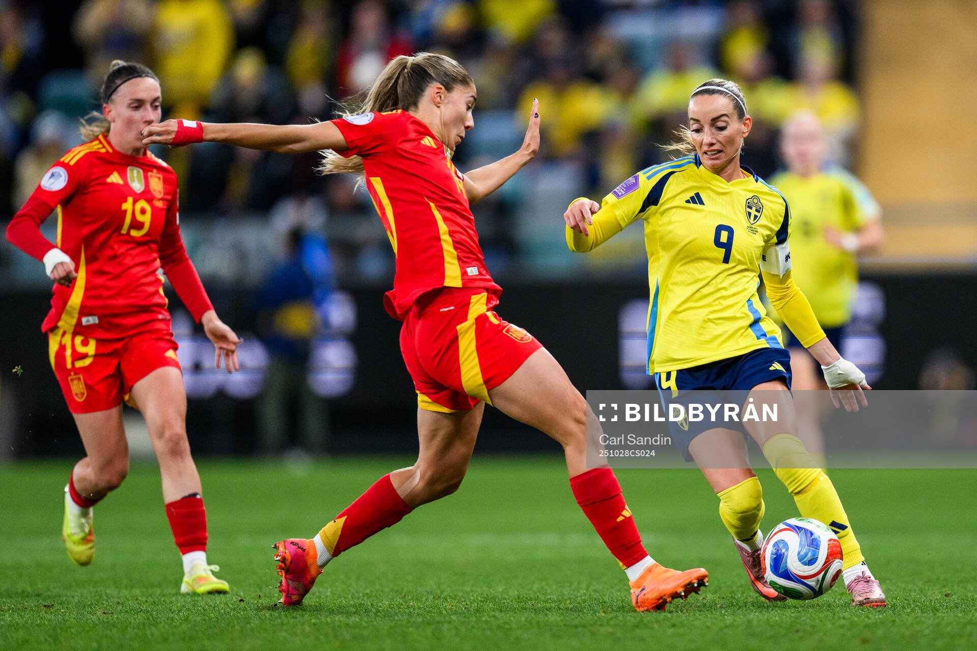 Kosovare Asllani of Sweden