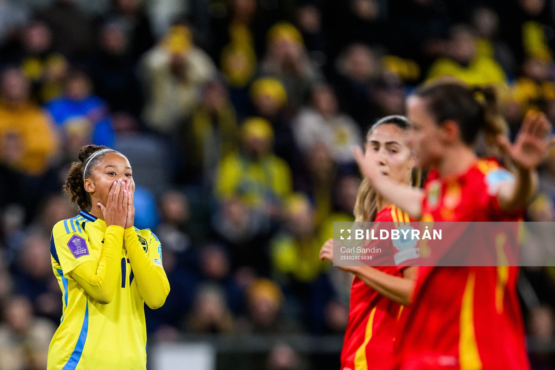 Felicia Schröder of Sweden reacts