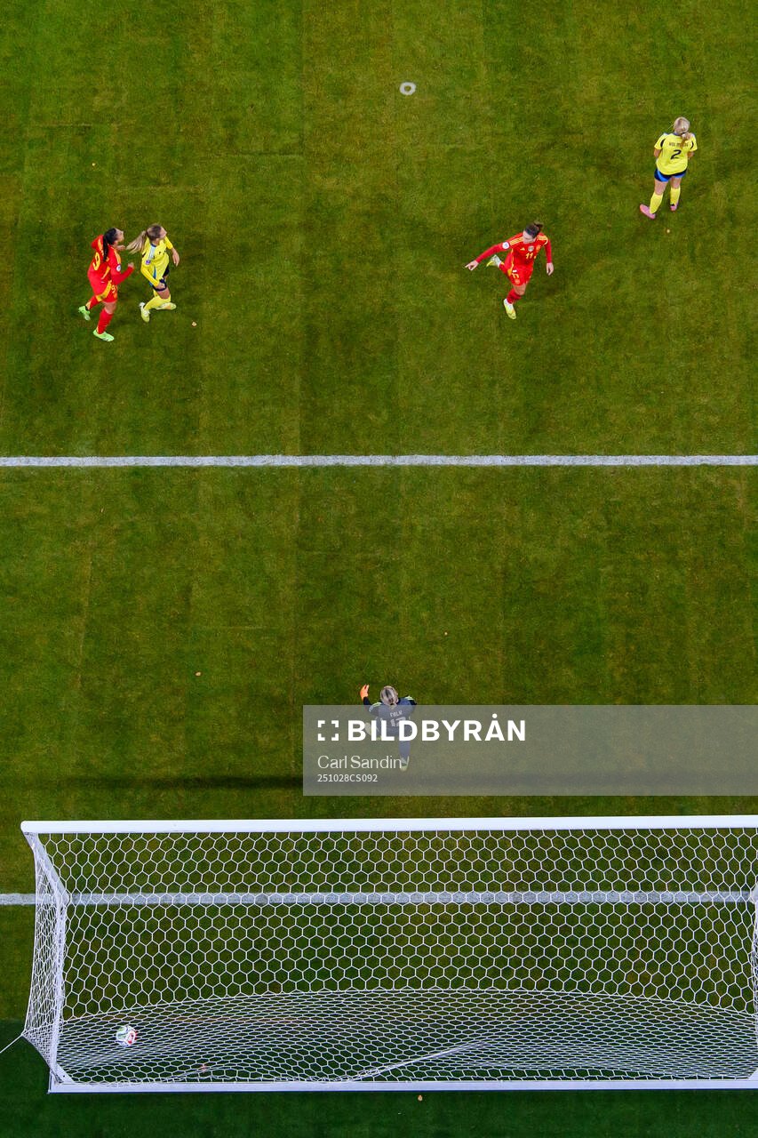 Alexia Putellas of Spain celebrates