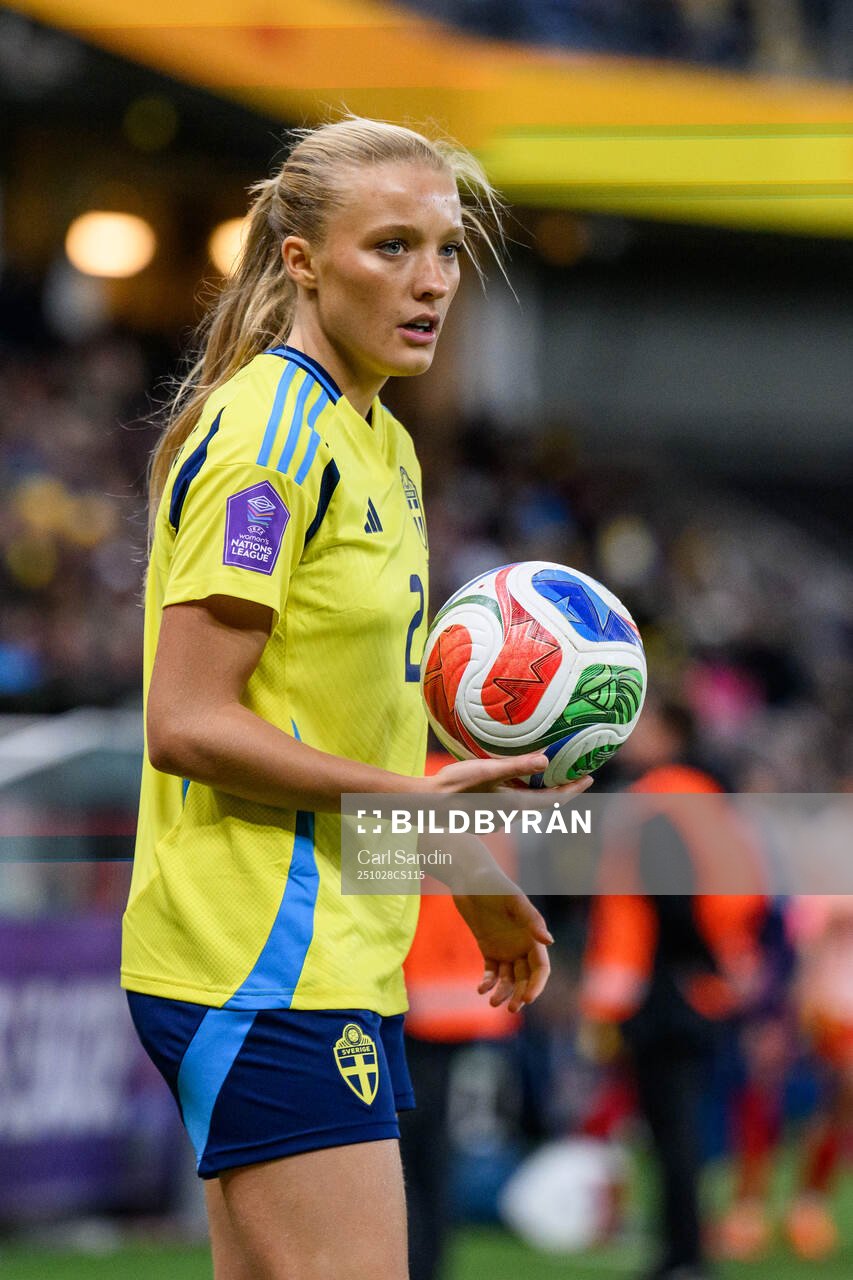 Smilla Holmberg of Sweden