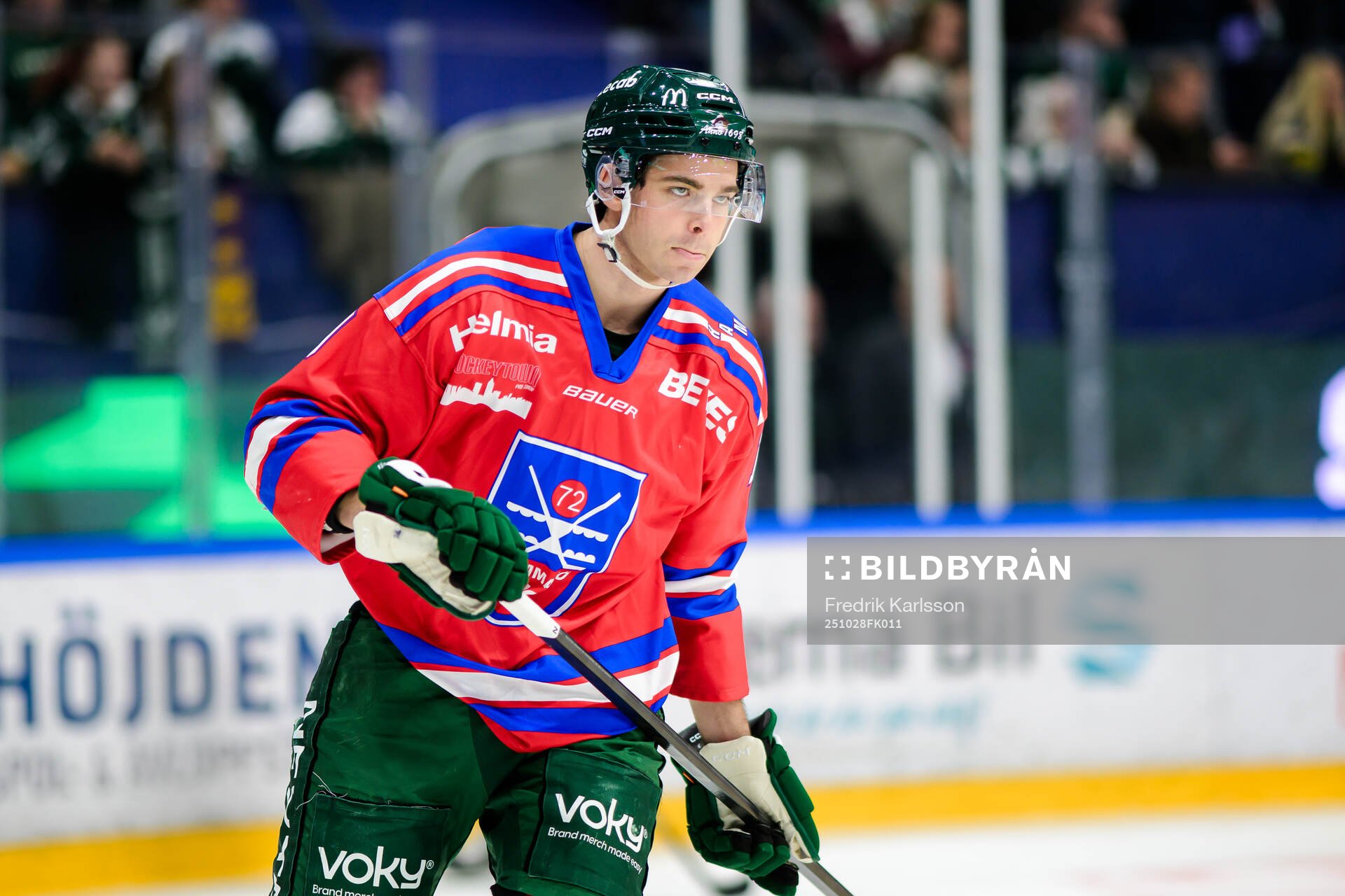 Färjestads Viktor Lodin bär en Hammarö HC tröja