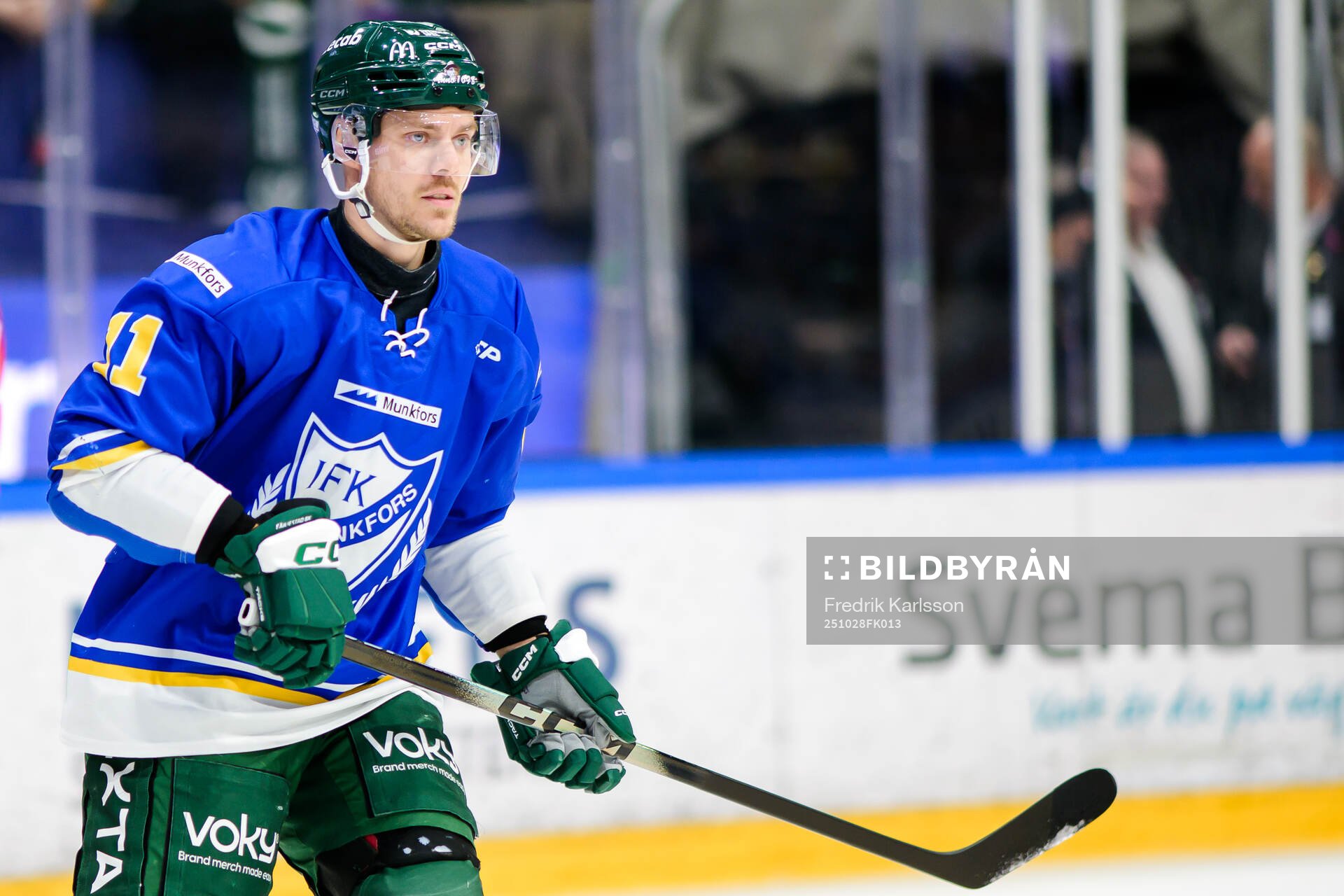 Färjestads Joel Kellman bär en IFK Munkfors tröja