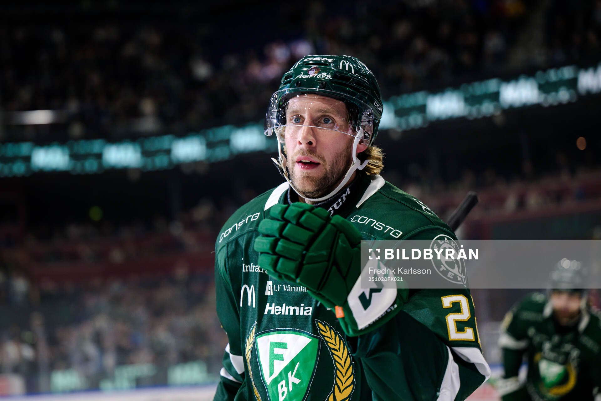 Färjestads Per Åslund jublar