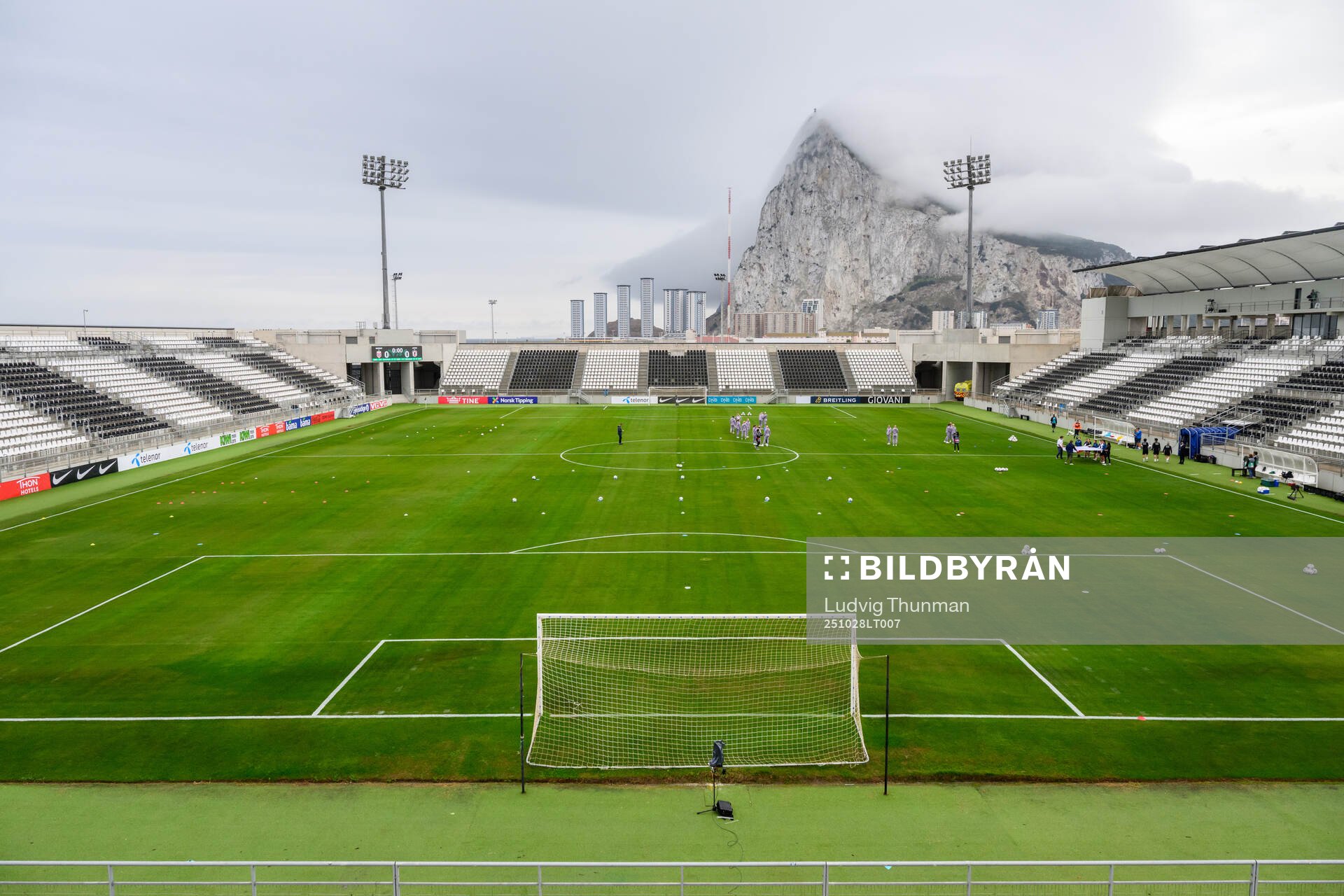 General view as players of Norway inspect the pitch