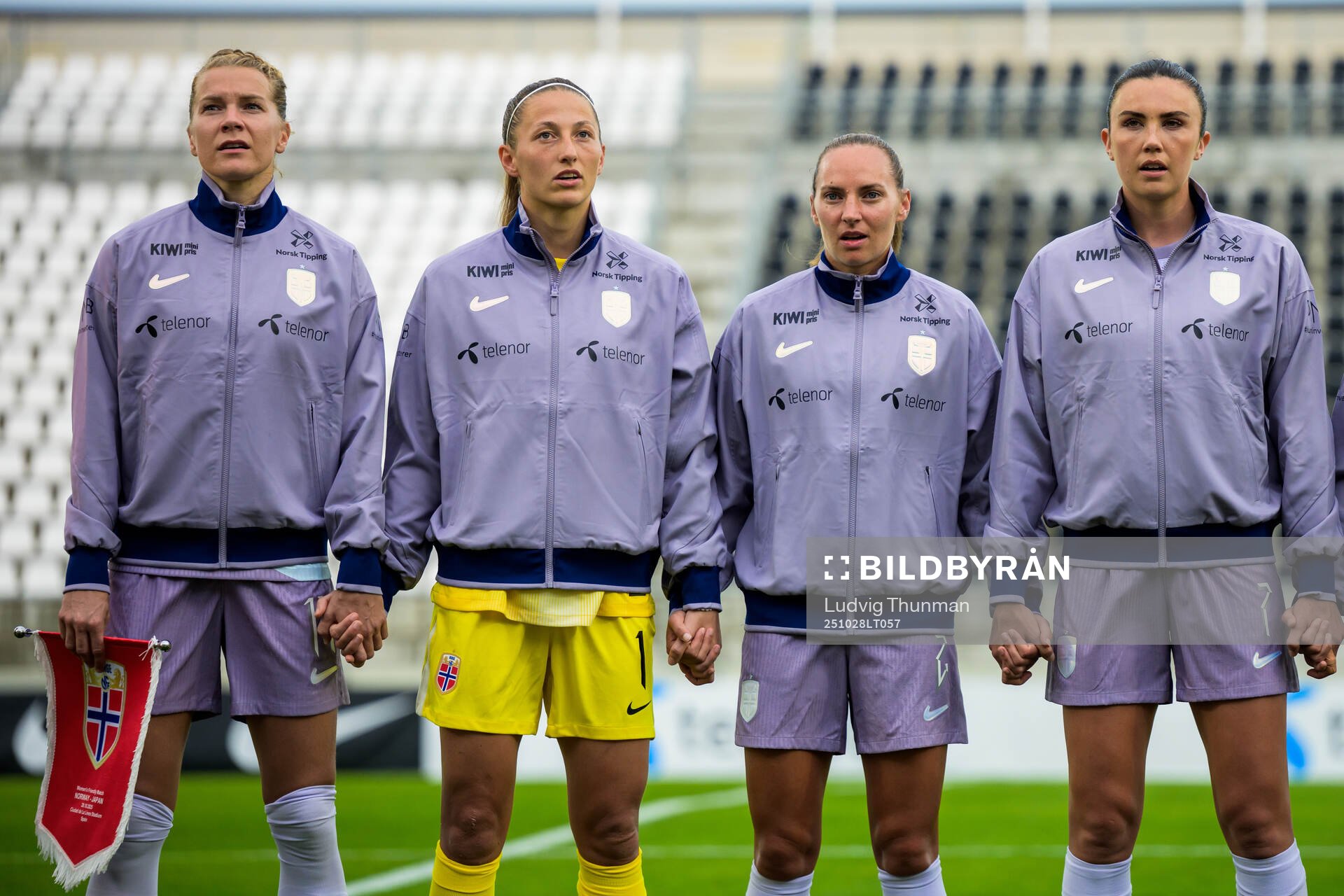 Ada Hegerberg, goalkeeper Cecilie Hauståker Fiskerstrand,