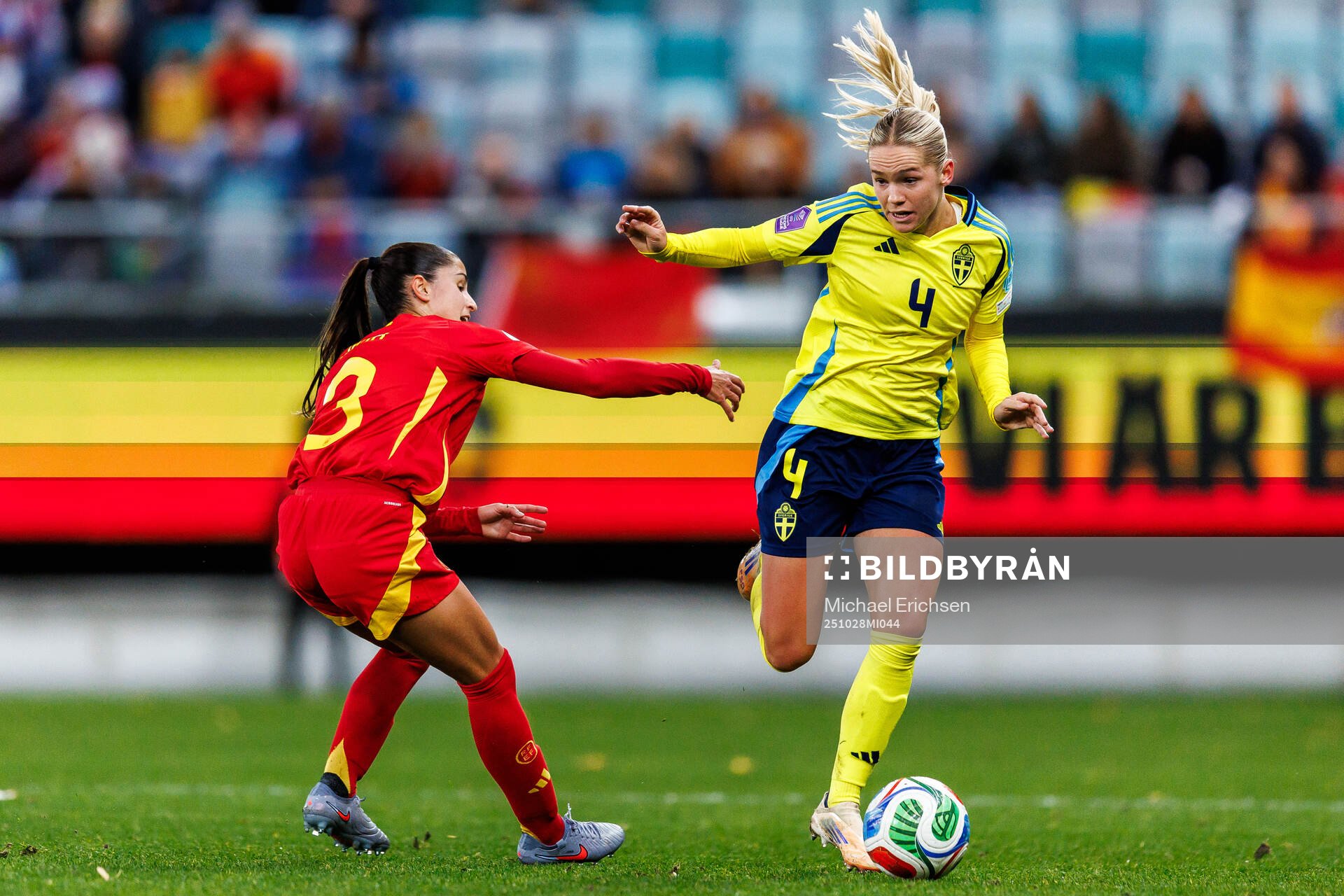Jana Fernández Velasco of Spain and Hanna Lundkvist of