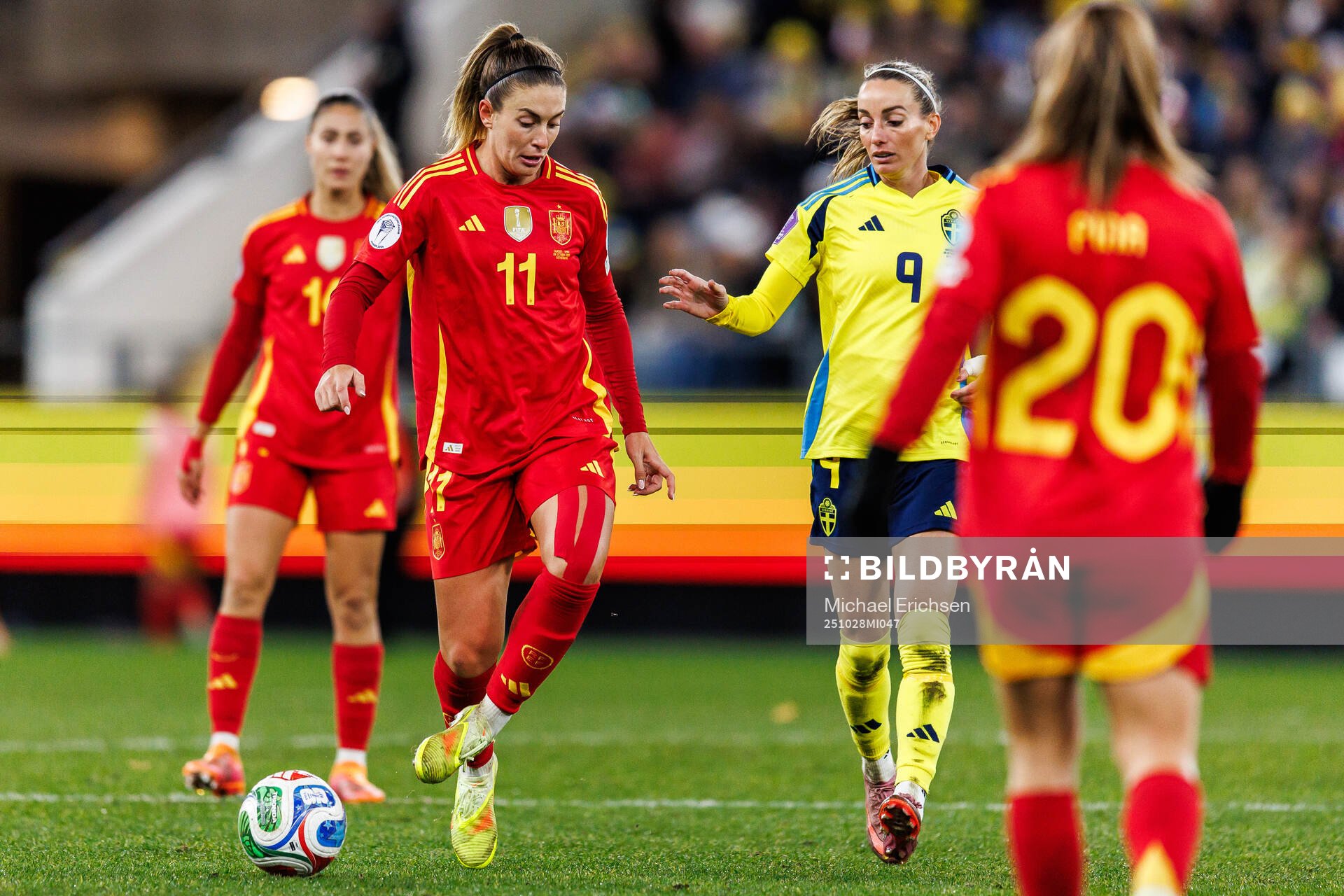 Alexia Putellas of Spain and Kosovare Asllani of Sweden