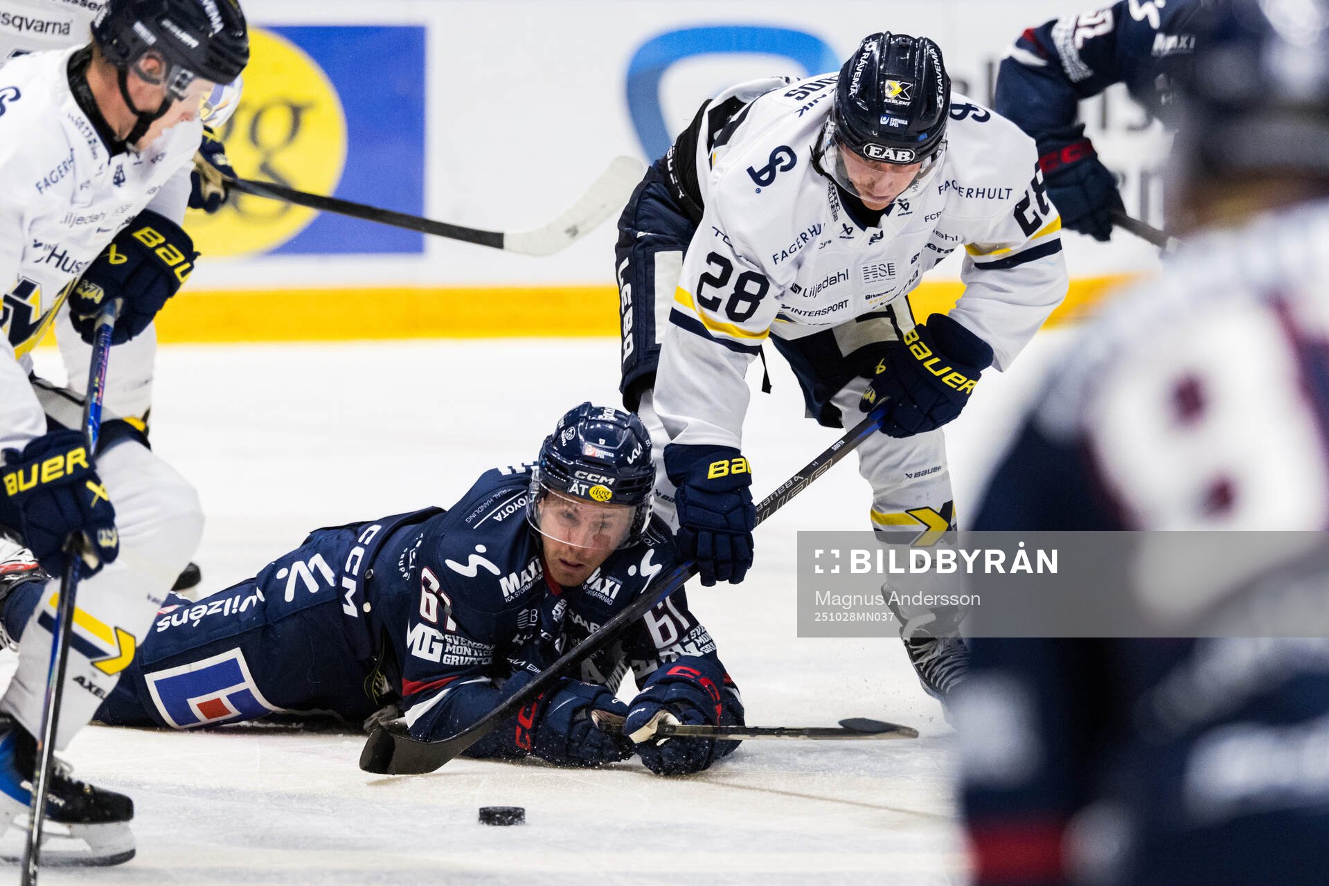 Linköpings Markus Ljungh, HV71s Lukas Rousek och Justin