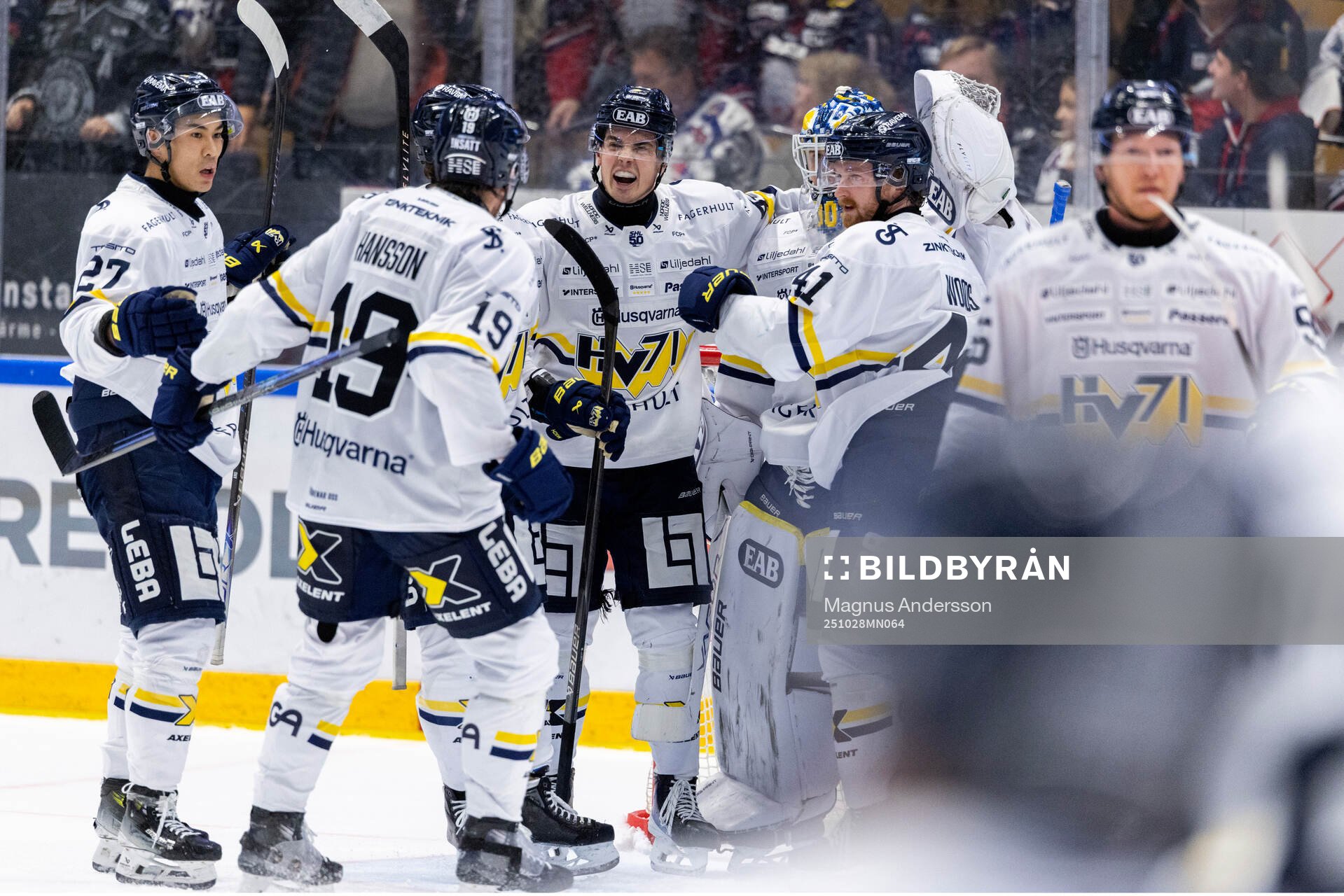 HV71s spelare jublar