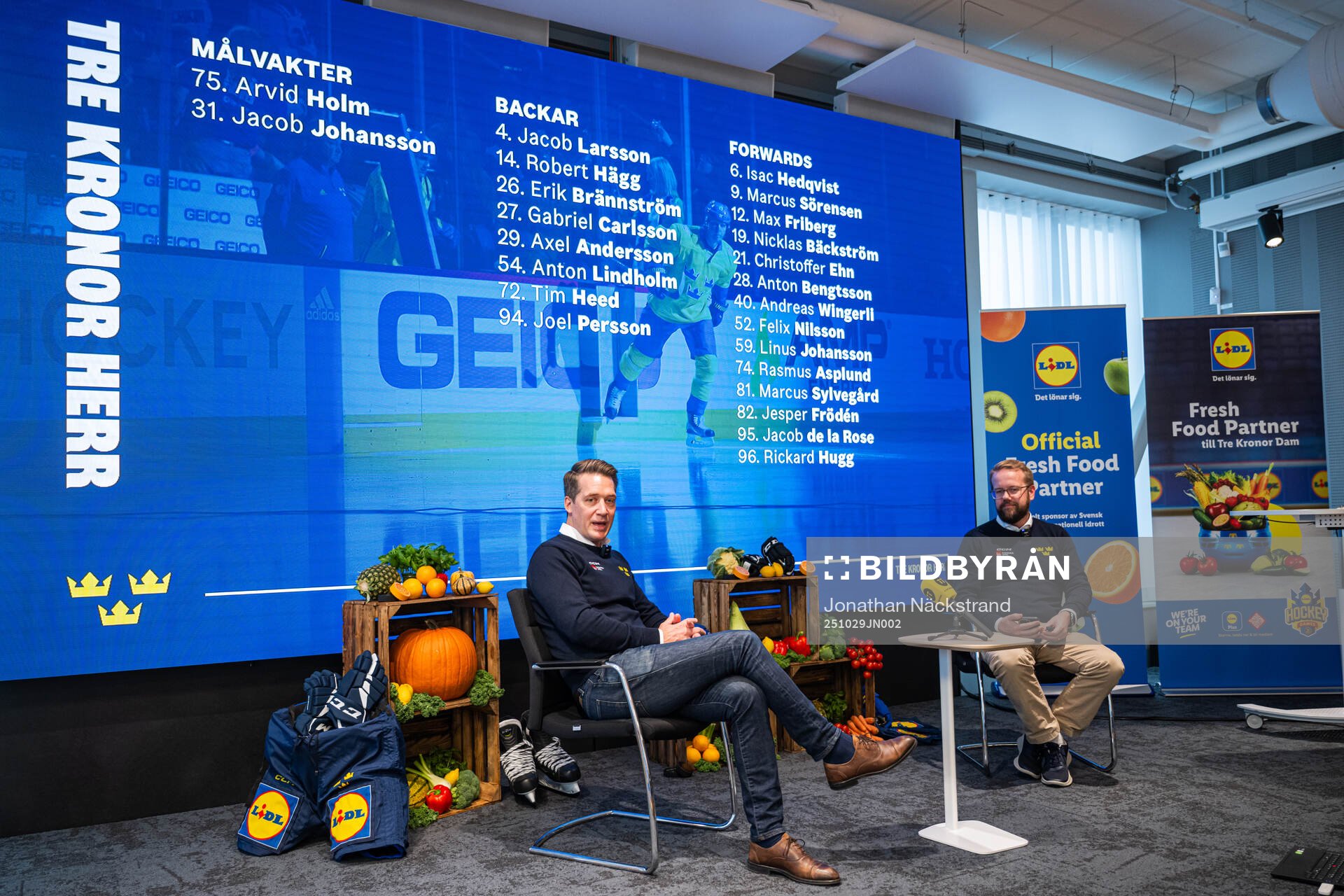 Tre Kronor herrs förbundskapten Sam Hallam
