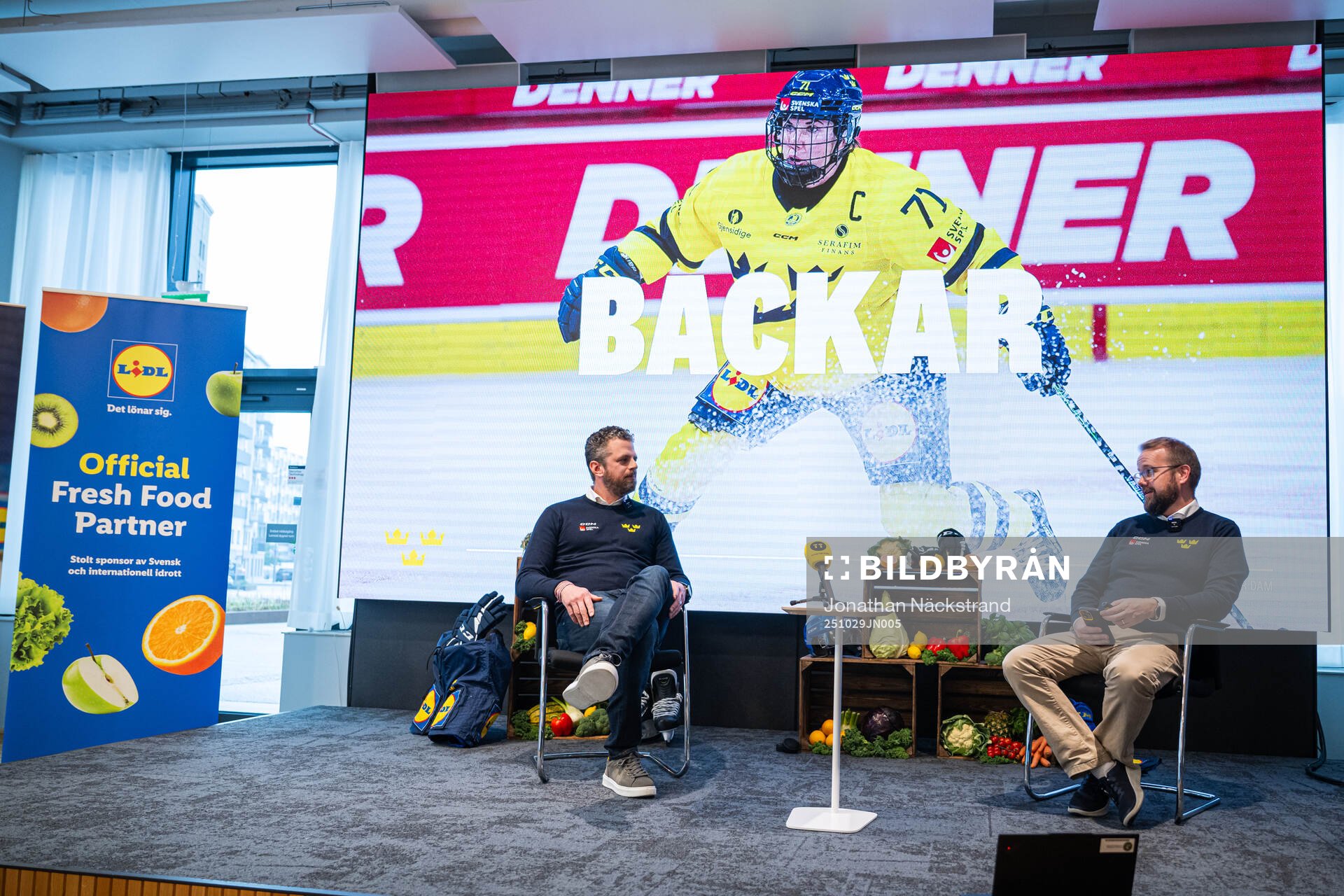 Tre Kronor dams förbundskapten Ulf Lundberg