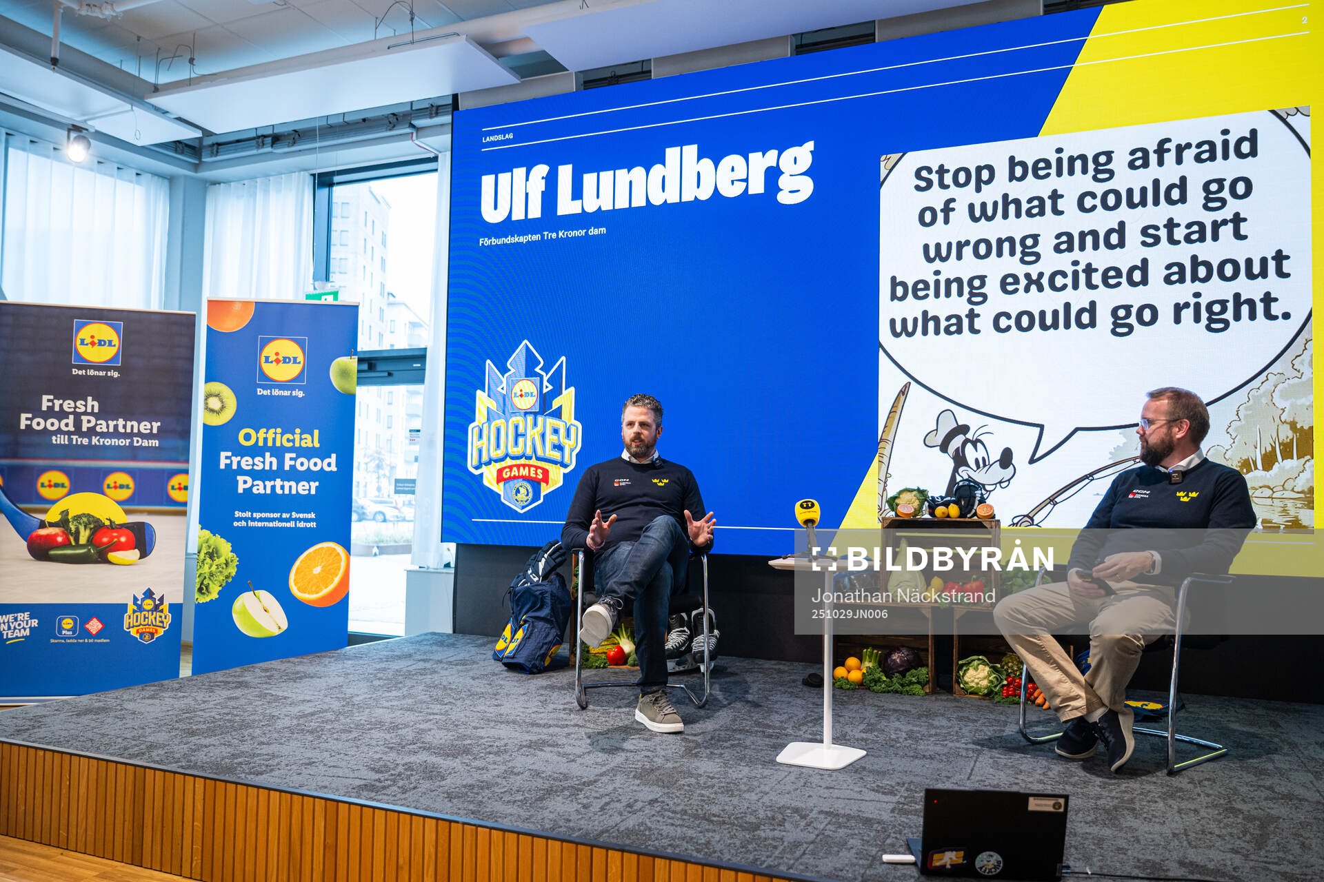 Tre Kronor dams förbundskapten Ulf Lundberg