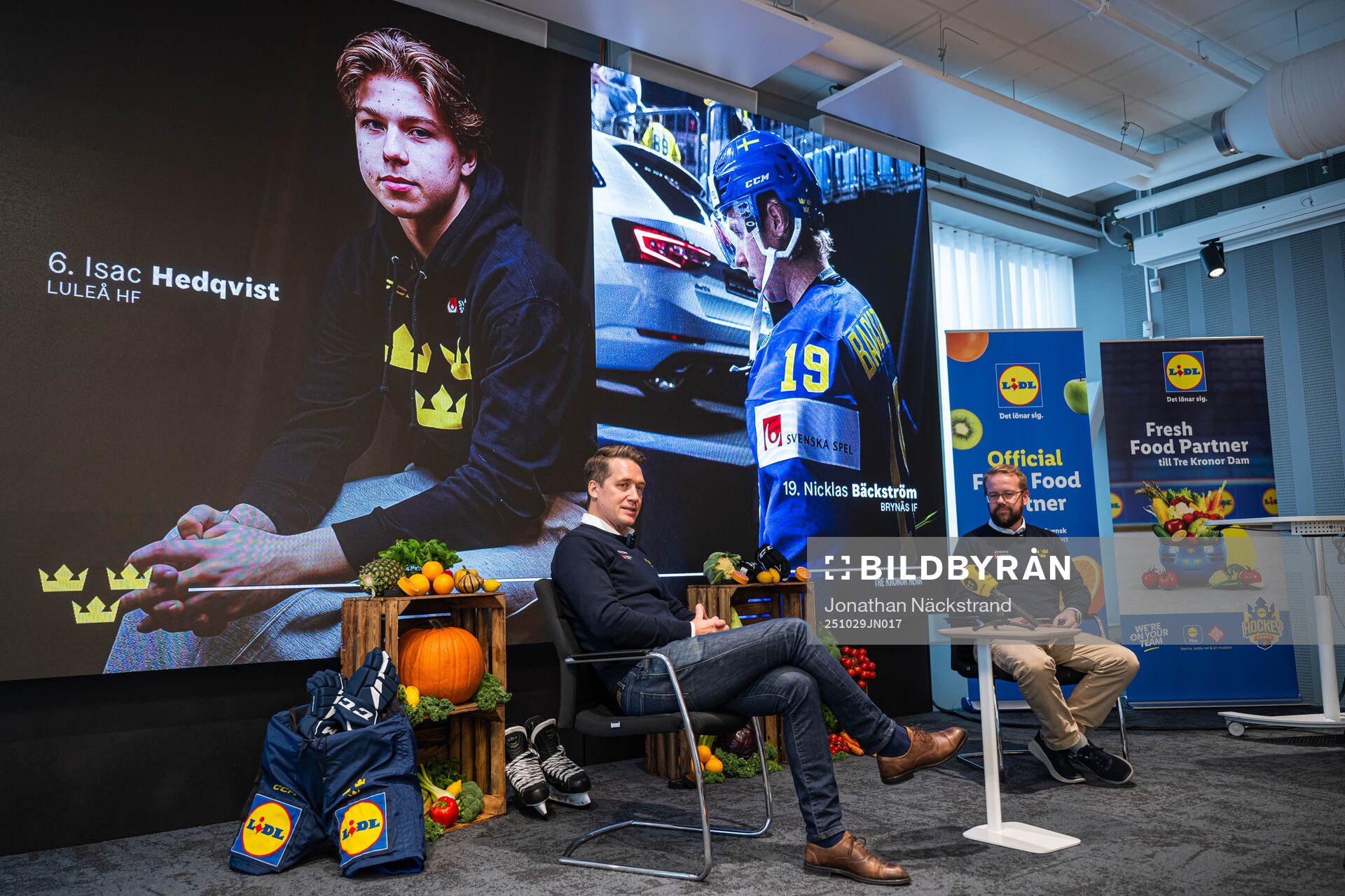 Tre Kronor herrs förbundskapten Sam Hallam
