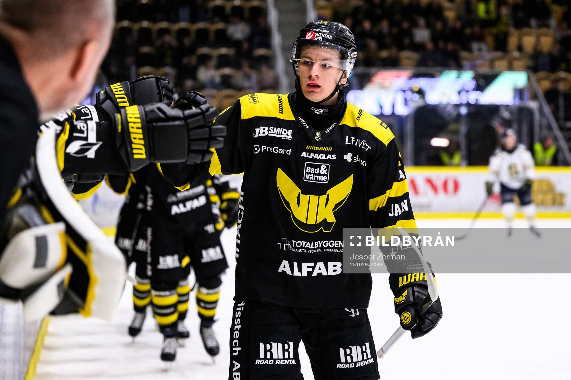 Västerås Max Karlsson jublar