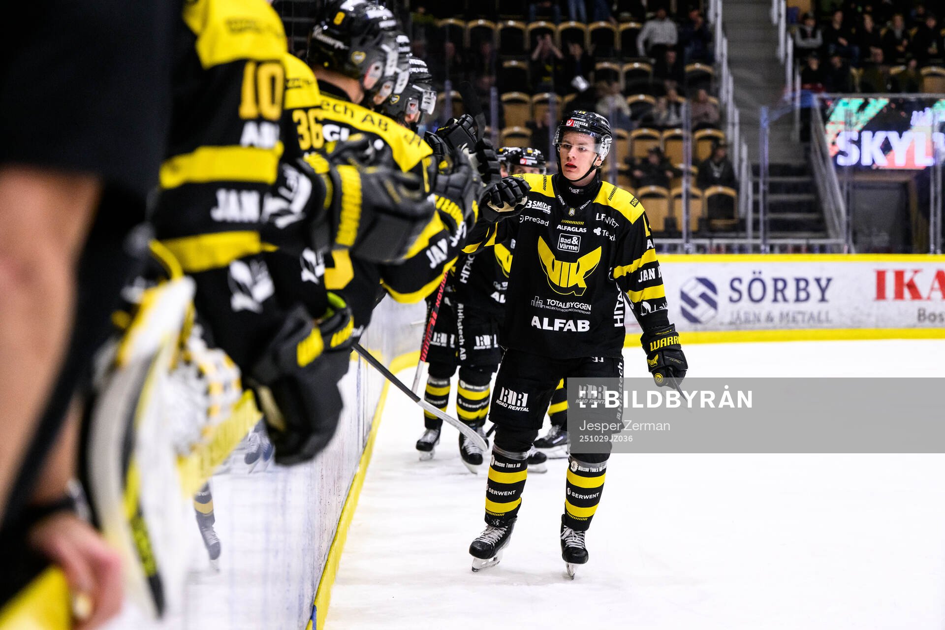 Västerås Max Karlsson jublar