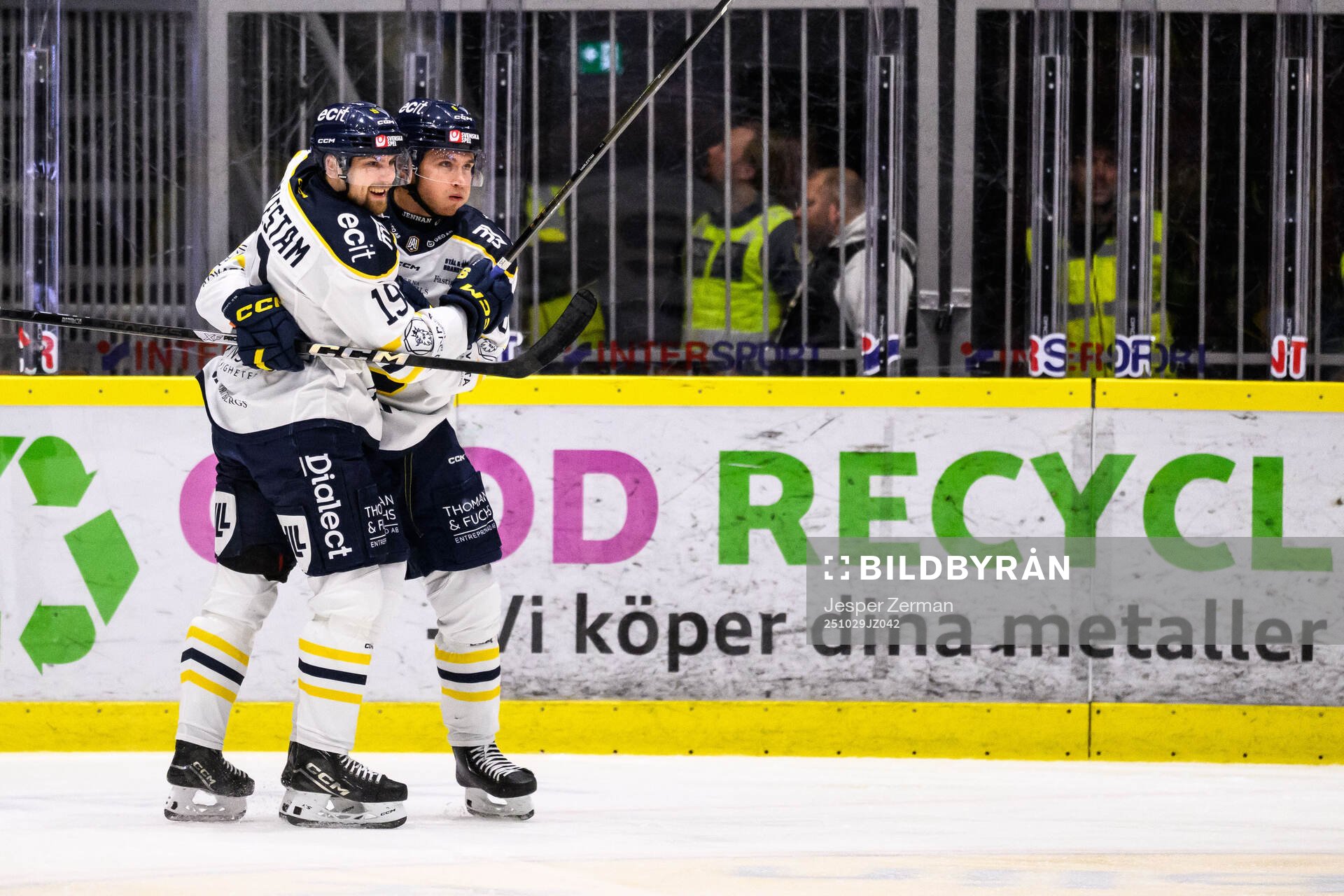 Södertäljes William Wiå jublar