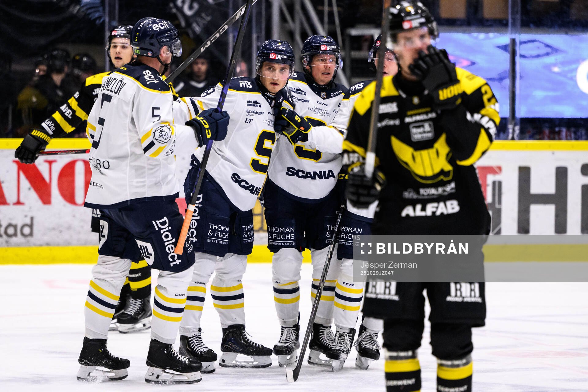 Södertäljes William Wiå jublar