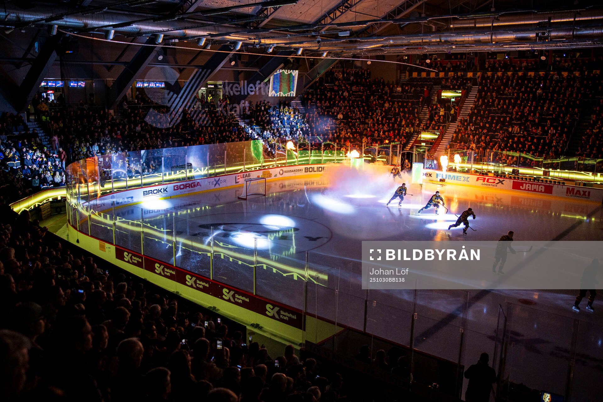 Skellefteås spelare gör entré