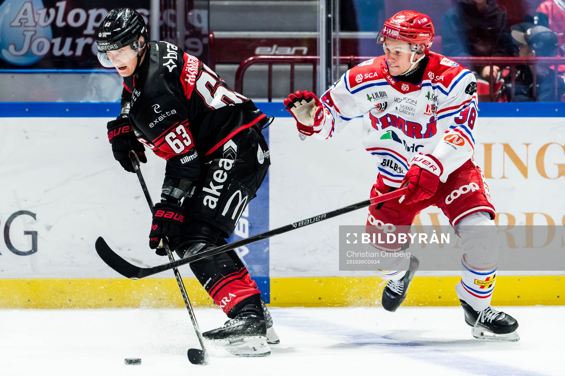 Malmö Redhawks Fredrik Händemark och Timrås Albin Sundin