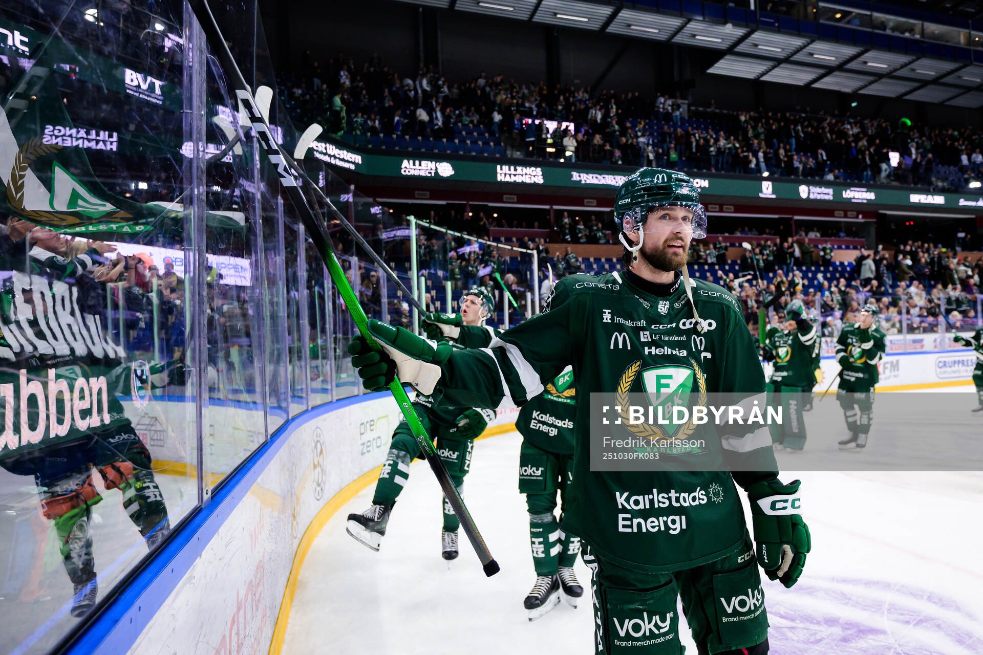 Färjestads Linus Johansson jublar