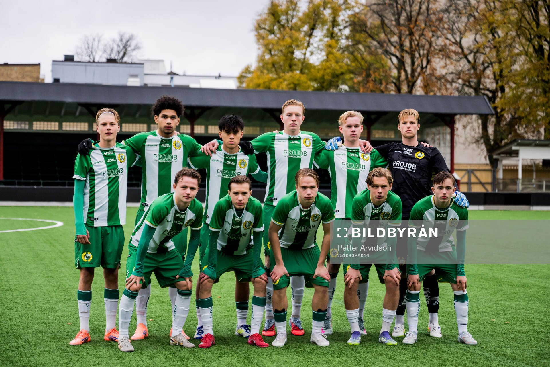 Hammarbys startelva ställer upp för en lagbild