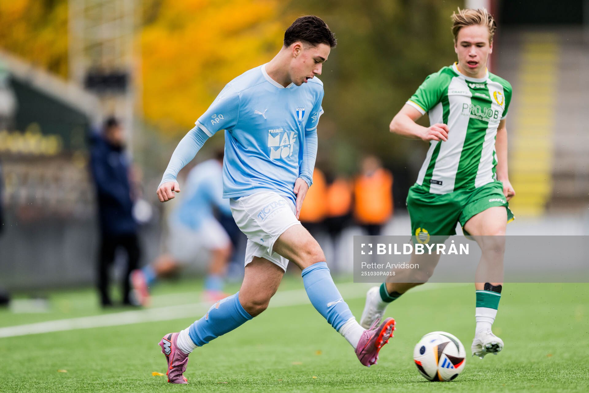 Malmö FFs Daniel Dragicevic och Hammarbys Oliver Kusoffsky