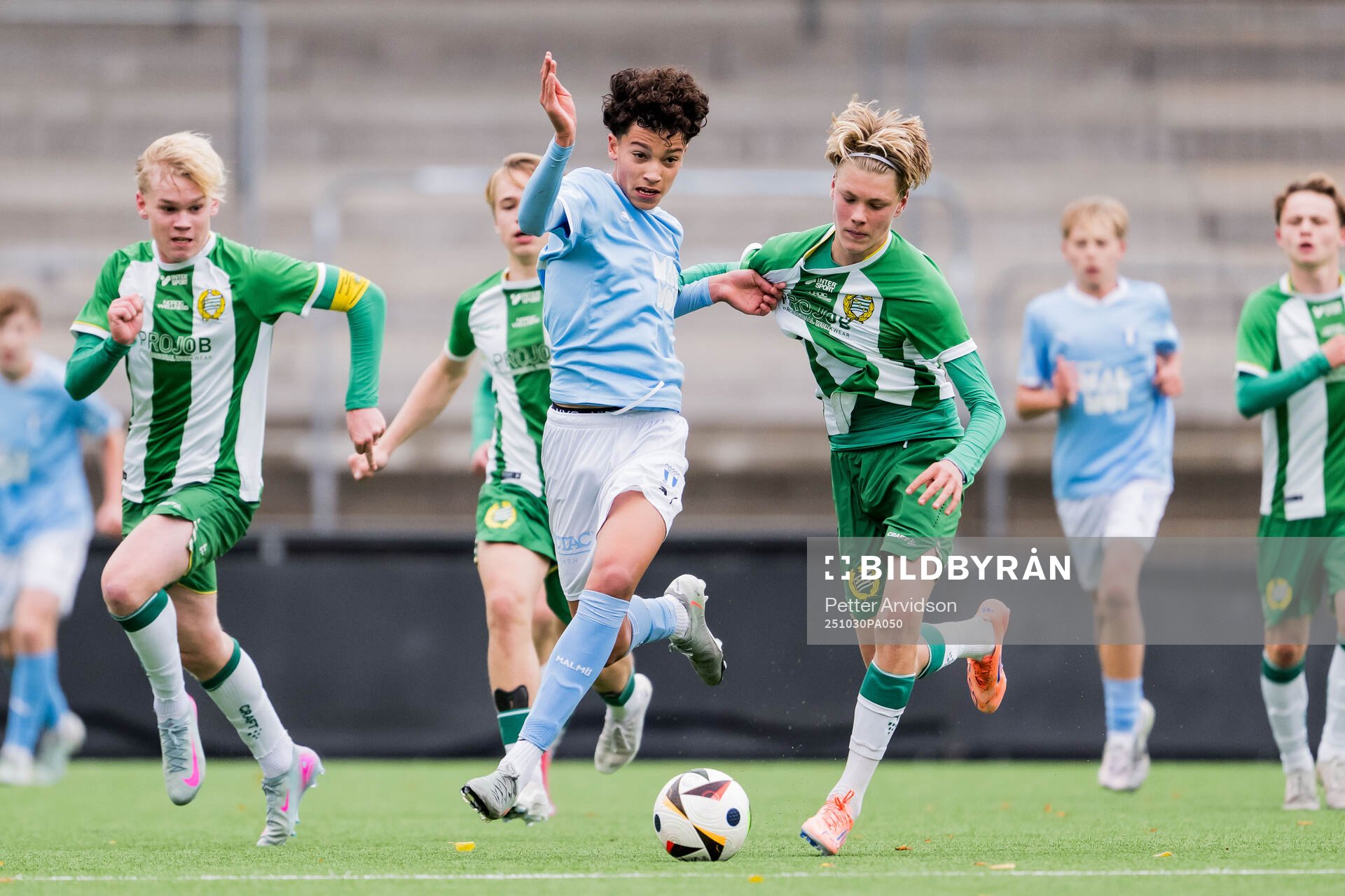 Malmö FFs Leon da Silva och Hammarbys Vincent Kjellme