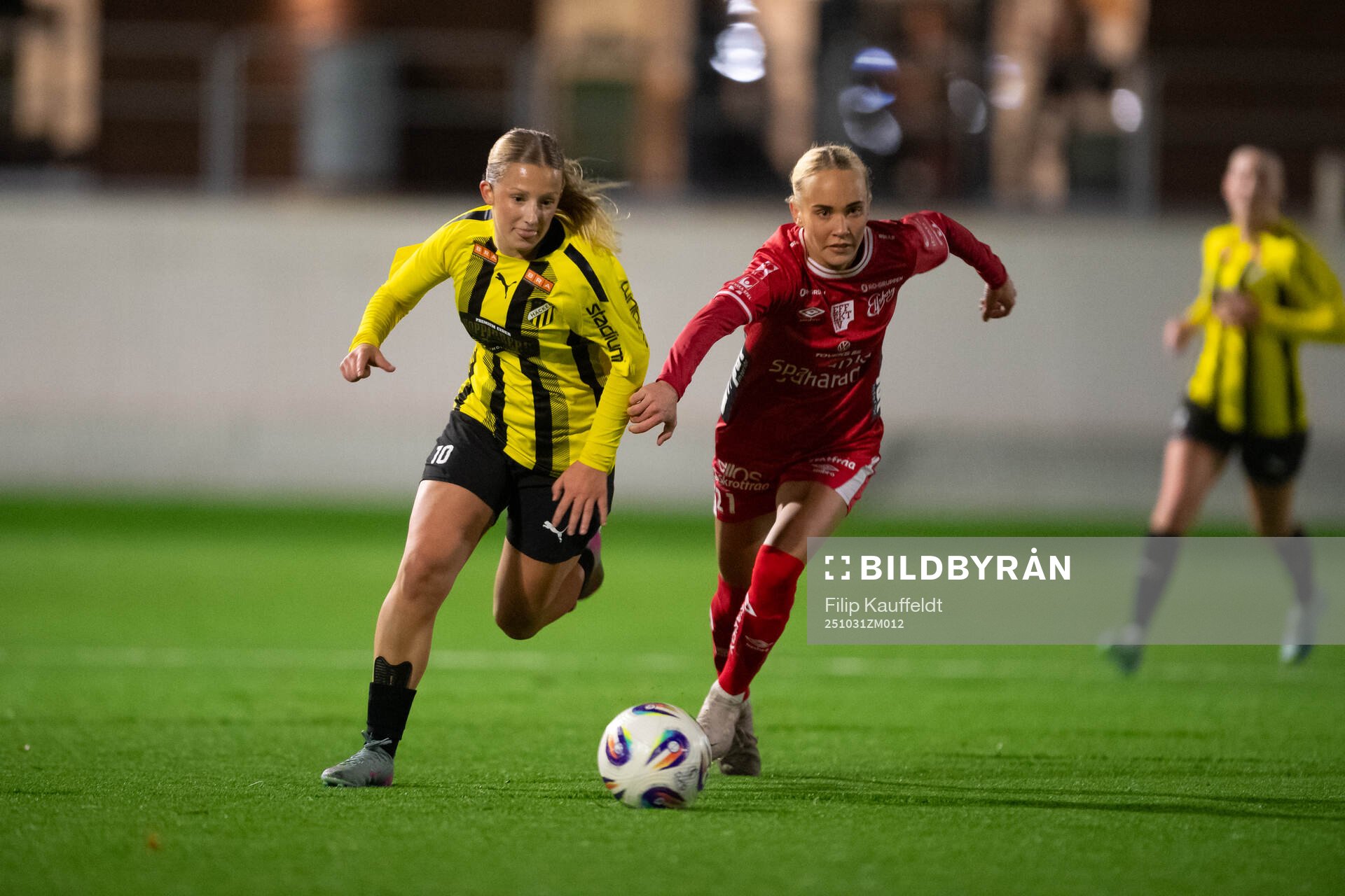 Häckens Emilia Migas och Elfsborgs Tea Skoglund