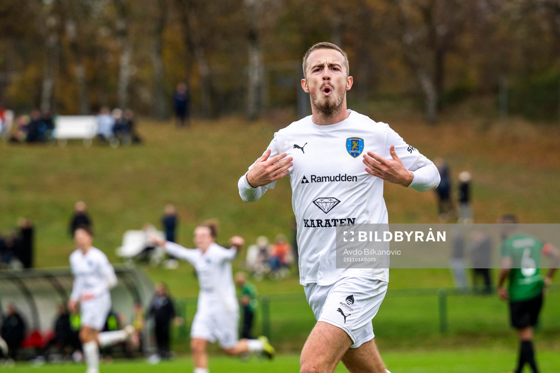 Staffanstorps Uniteds Tarik Fetahovic jublar
