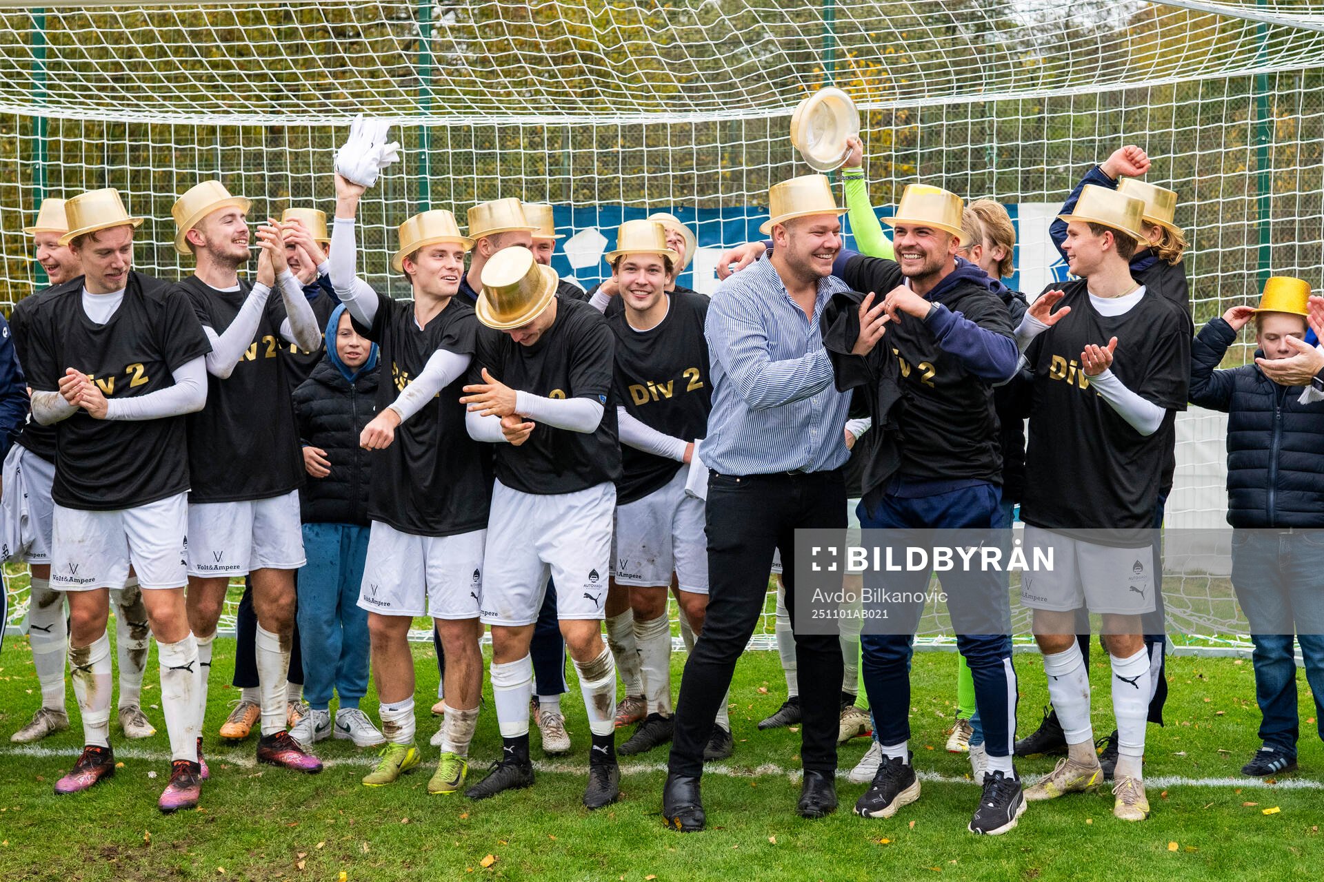 Staffanstorps Uniteds spelare jublar