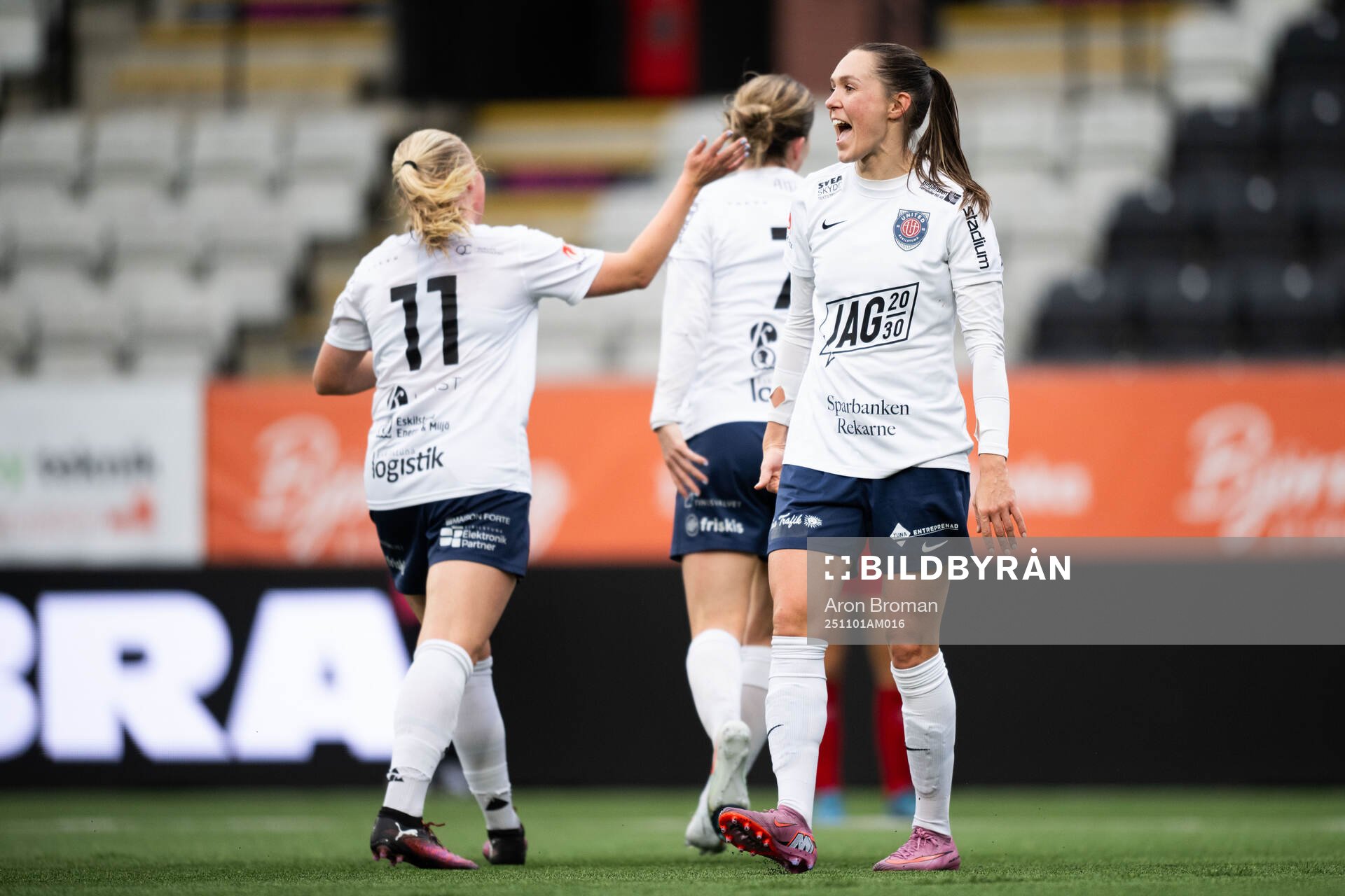 Eskilstuna Uniteds Felicia Rogic jublar